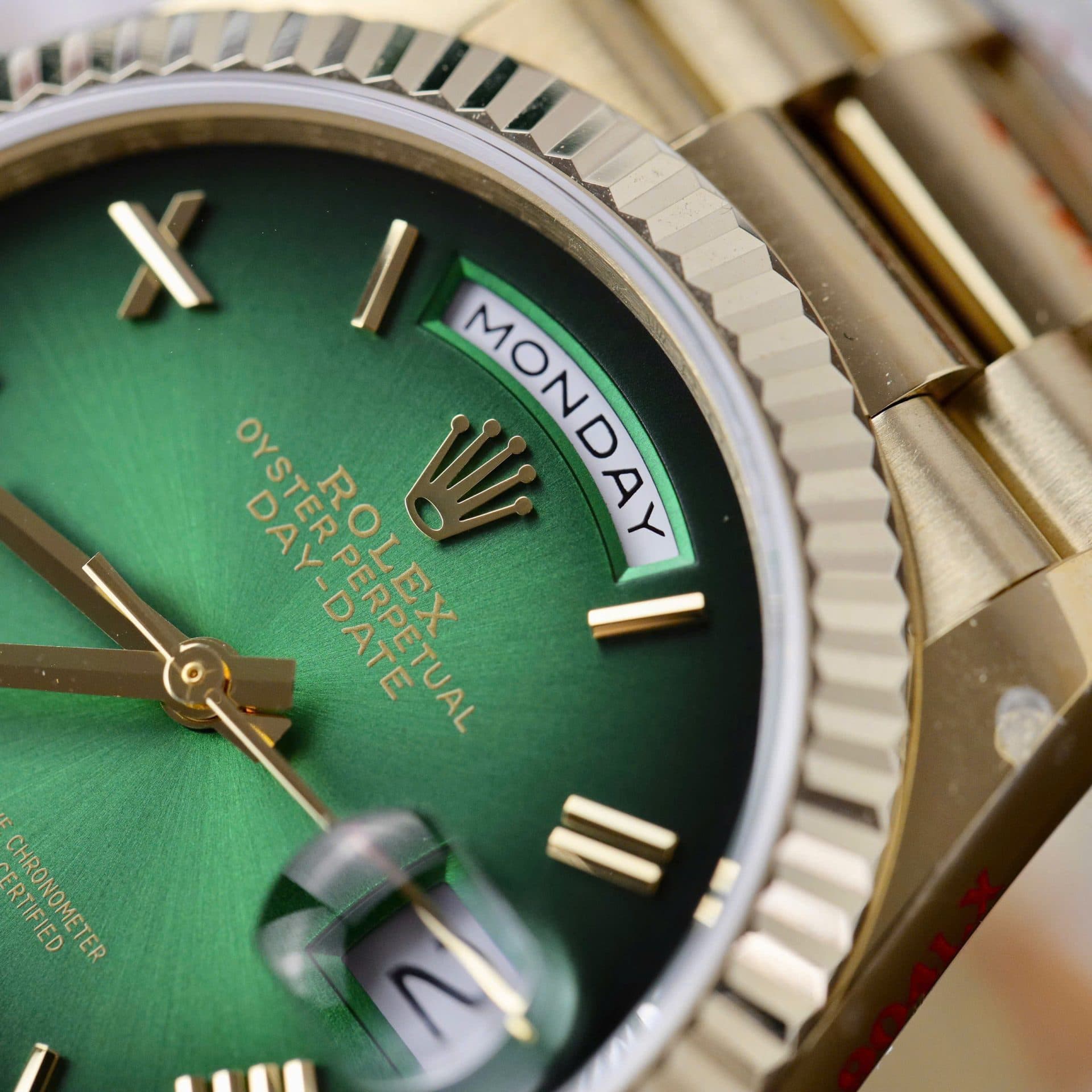 Dong-Ho-Rolex-Day-Date-128238-Rep-11-Mau-Xanh-La-Ombre-Trong-Luong-158gram-Nha-May-QF-36mm-8-1