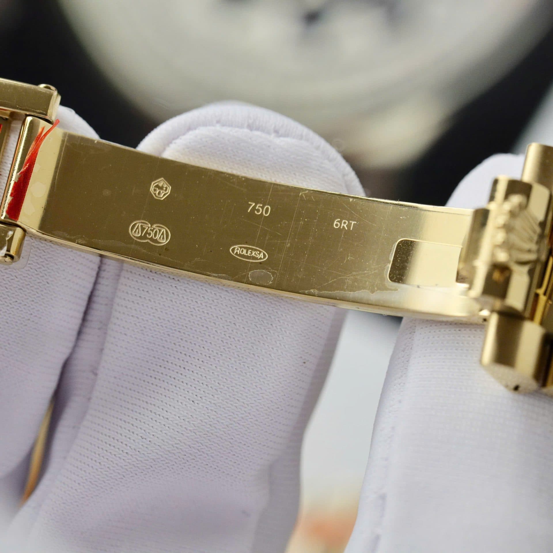 Dong-Ho-Rolex-Day-Date-128238-Replica-11-1