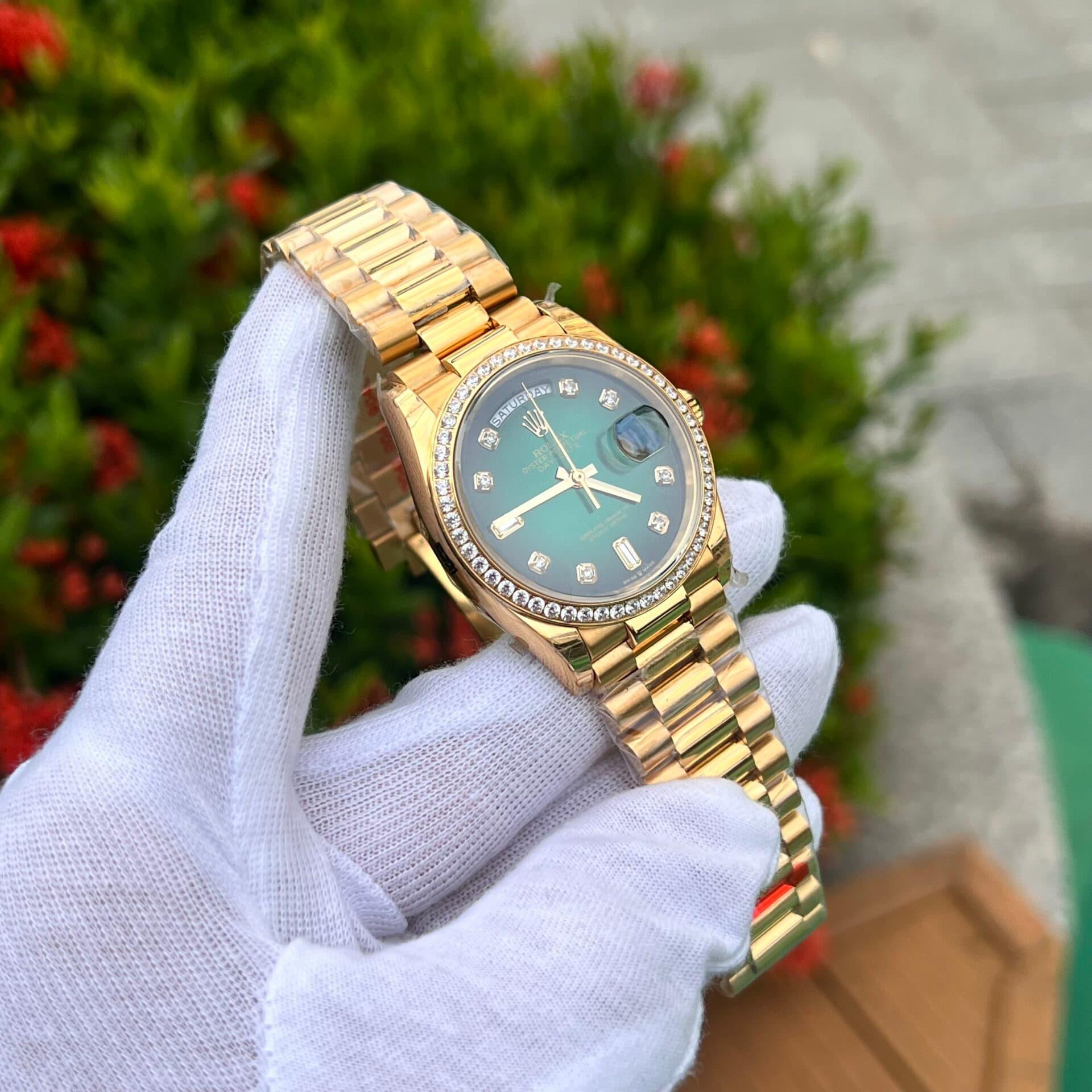 Dong-Ho-Rolex-Day-Date-128348RBR-Mat-So-Ombre-Xanh-La-EW-36mm-1-1