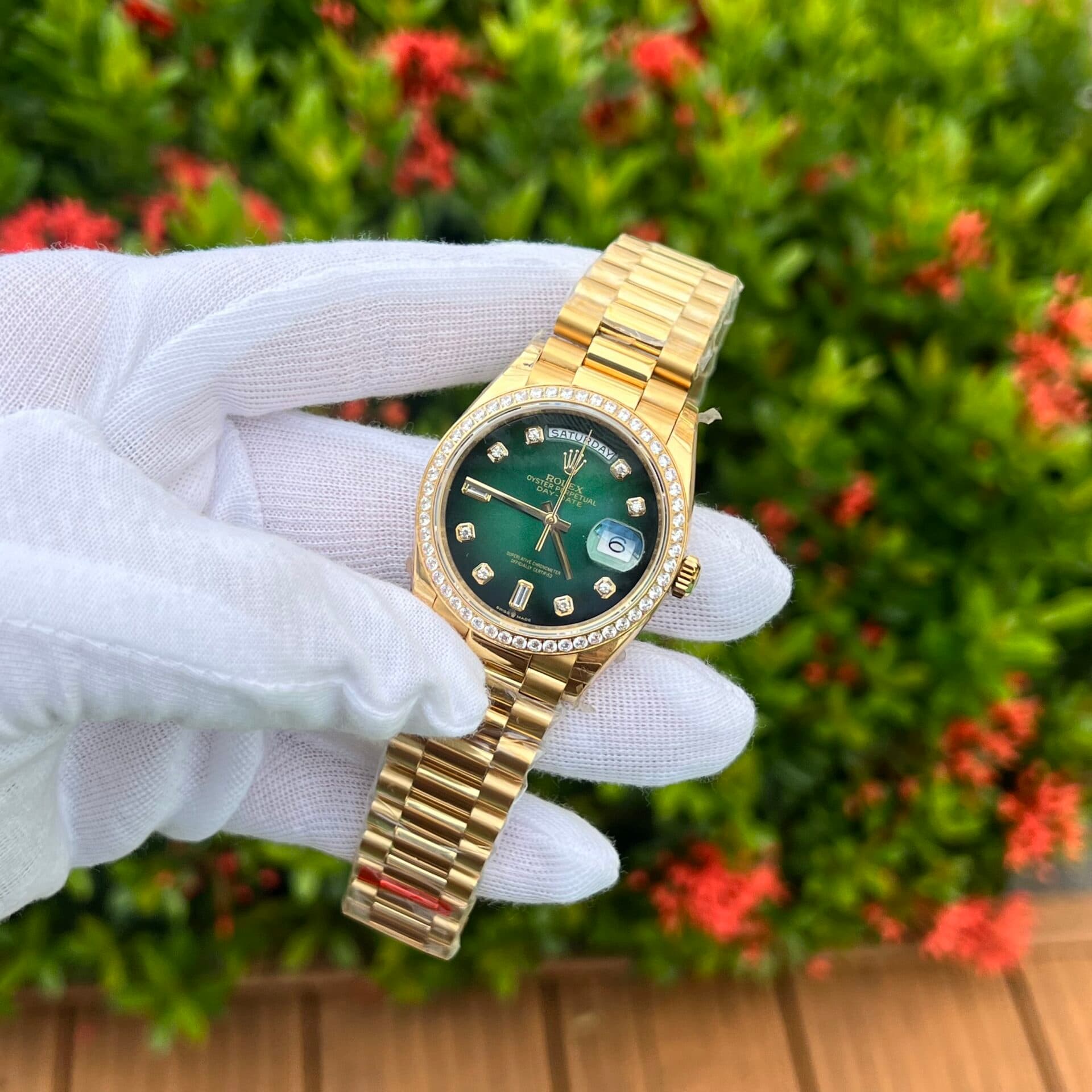 Dong-Ho-Rolex-Day-Date-128348RBR-Mat-So-Ombre-Xanh-La-EW-36mm-3-1