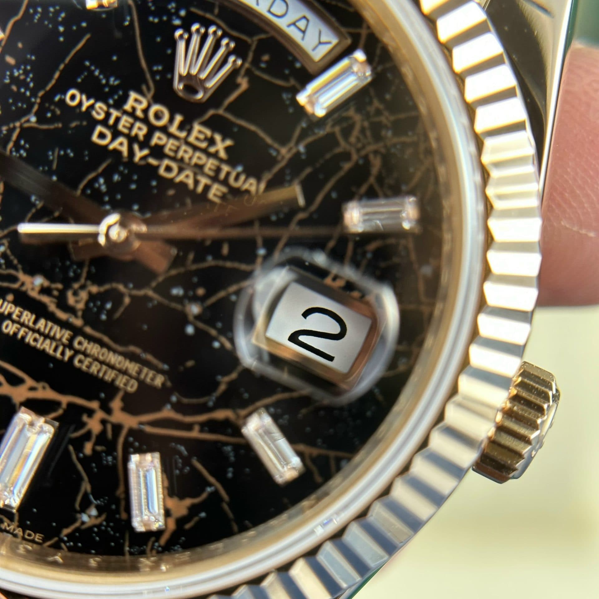 Dong-Ho-Rolex-Day-Date-228235-Boc-Vang-18K-Mat-Nham-Thach-178-Gram-40mm-1-1