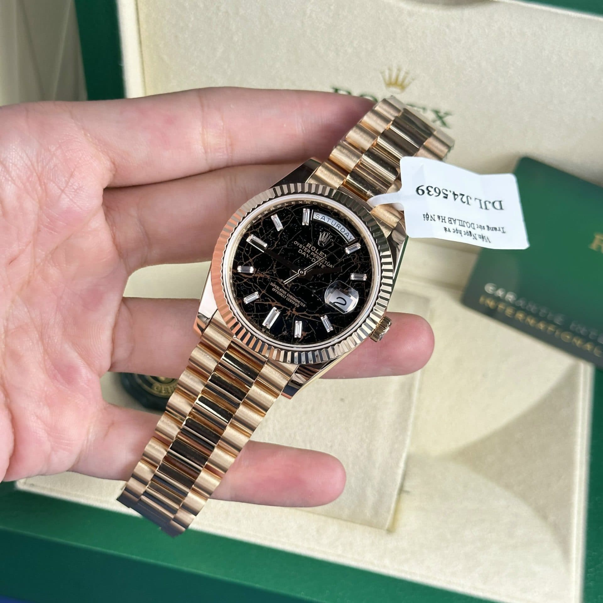 Dong-Ho-Rolex-Day-Date-228235-Boc-Vang-18K-Mat-Nham-Thach-178-Gram-40mm-8-1