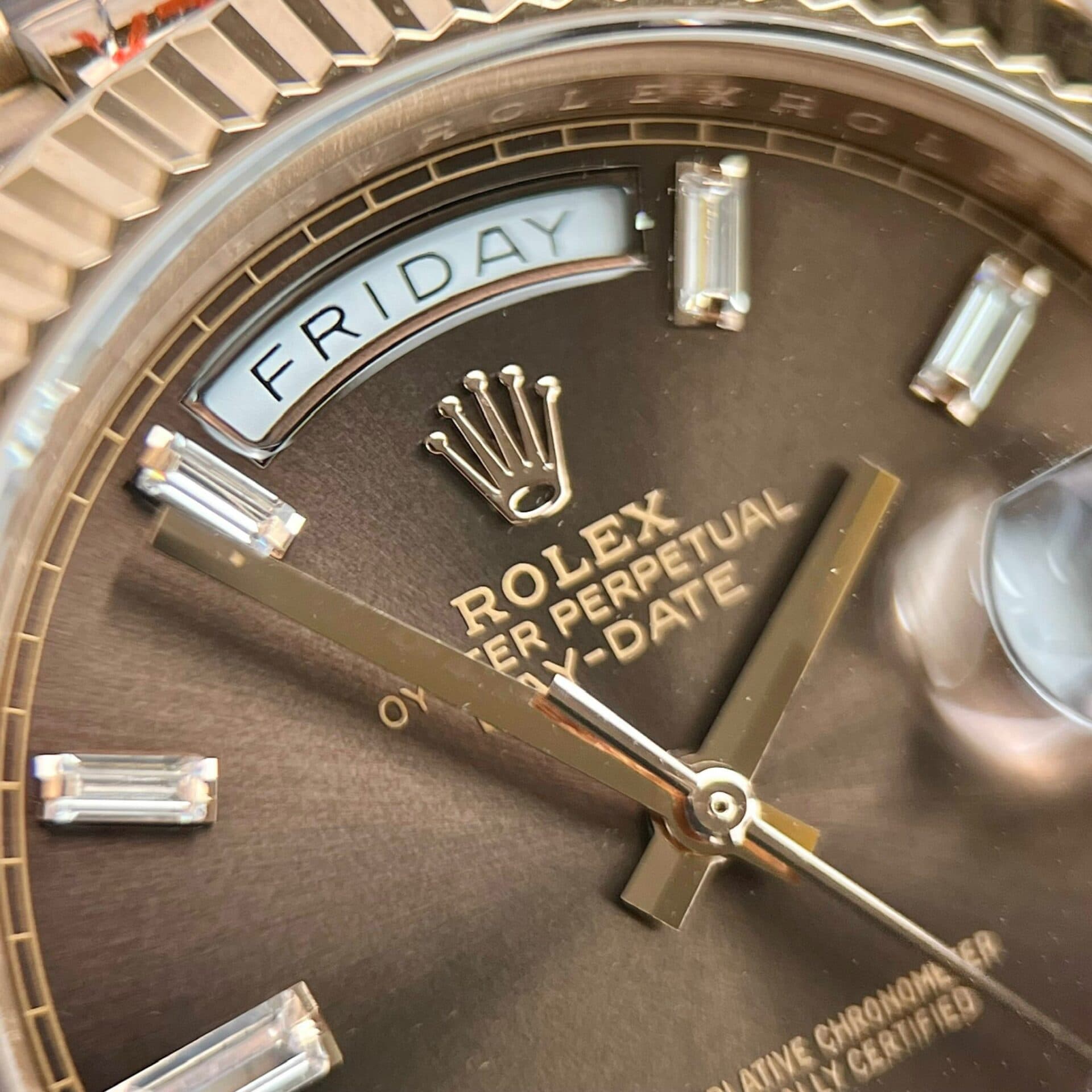 Dong-Ho-Rolex-Day-Date-228235-Replica-11-Mat-So-Chocolate-GMF-40mm-7-1