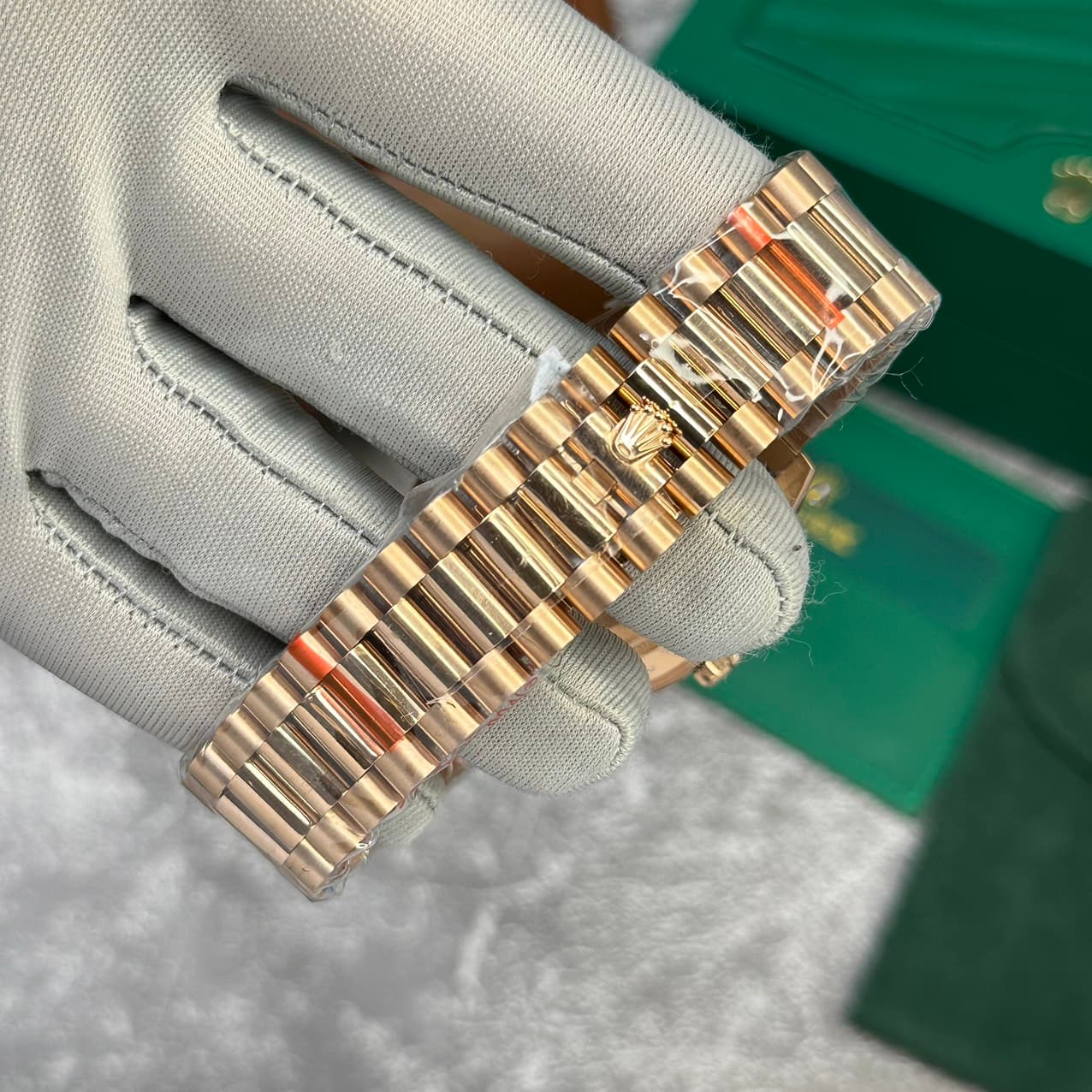 Dong-Ho-Rolex-Day-Date-228235-Rose-Gold-Mat-Chocolate-Rep-11-V2-GMF-40mm-6-1