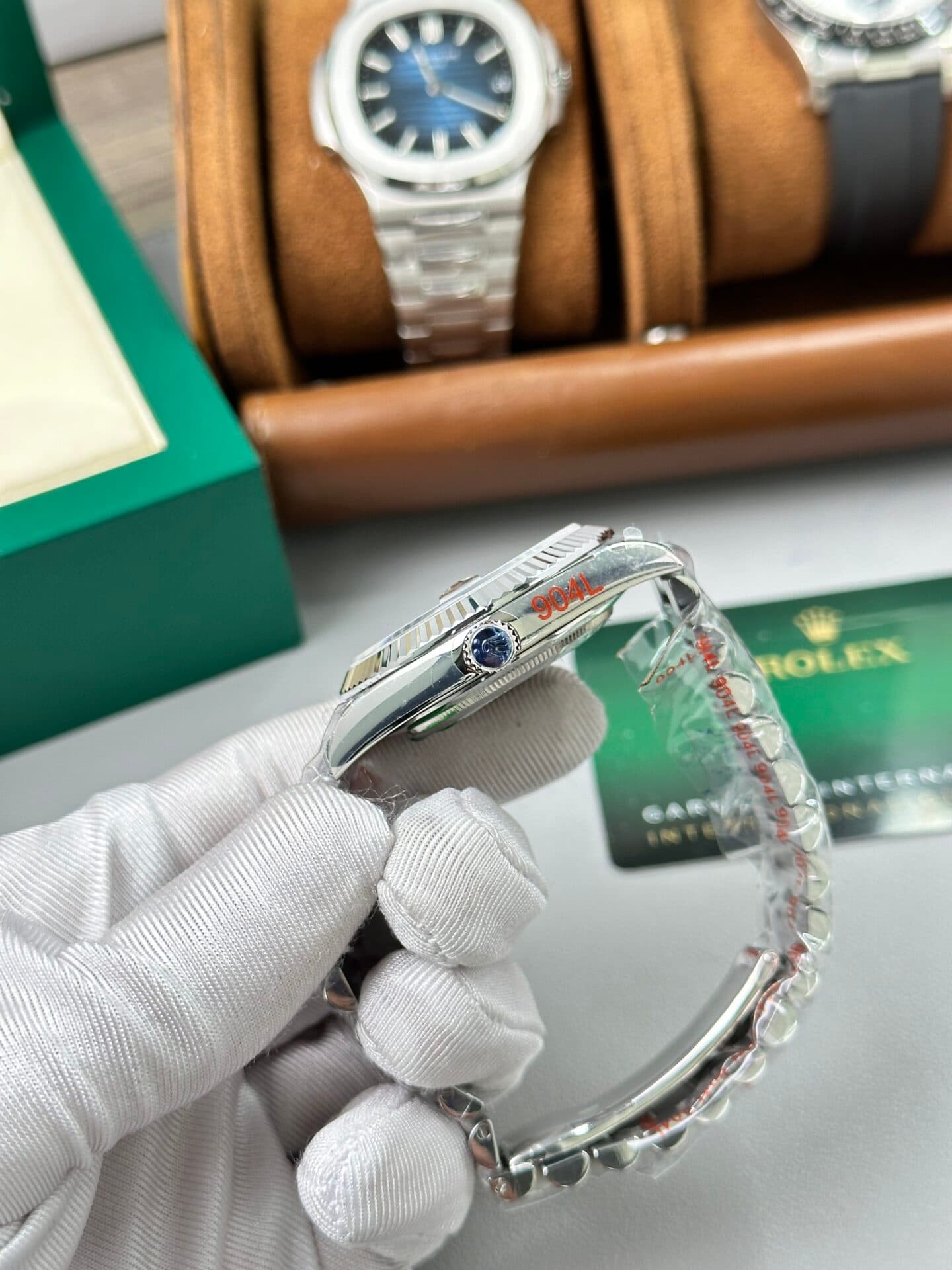 Dong-Ho-Rolex-Day-Date-228236-Rep-11-Nang-167gr-Mat-Den-GM-Factory-40mm-4-1