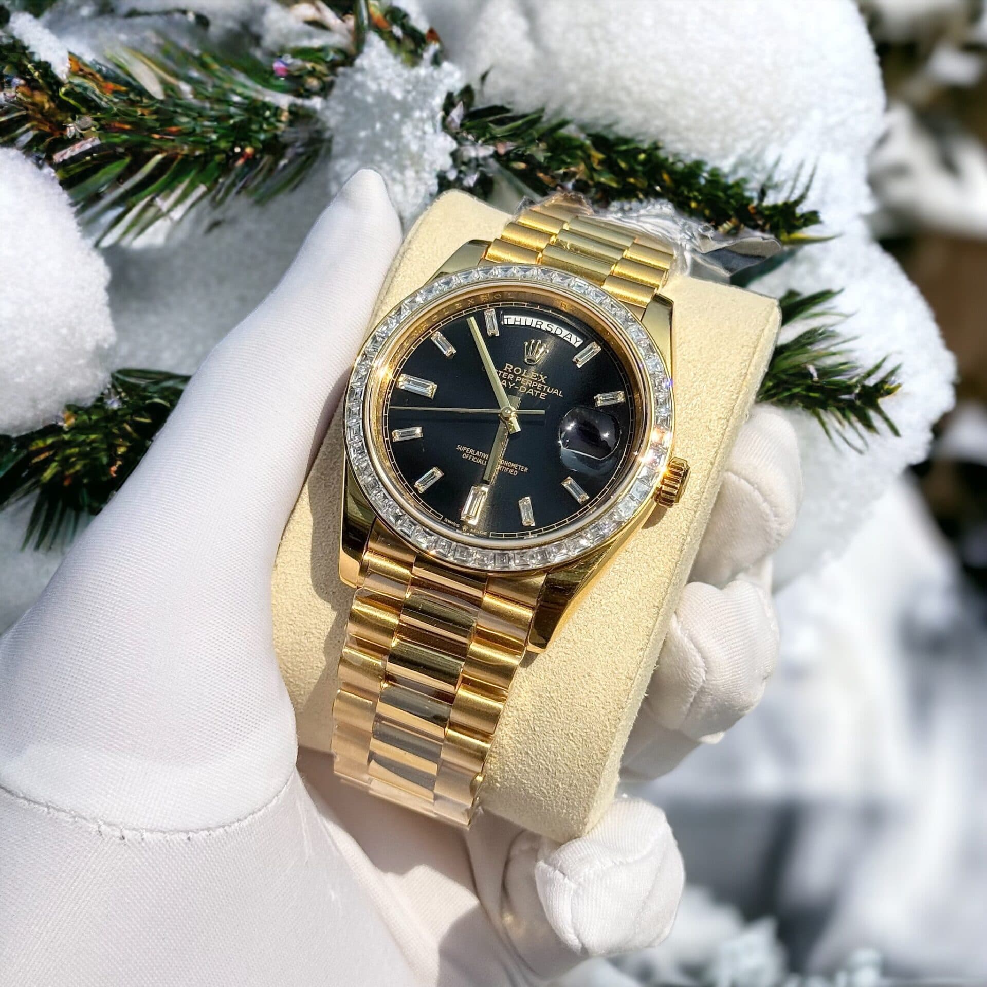 Dong-Ho-Rolex-Day-Date-228238-Boc-Vang-18K-Do-Vien-Moissanite-GM-V2-40mm-3-1