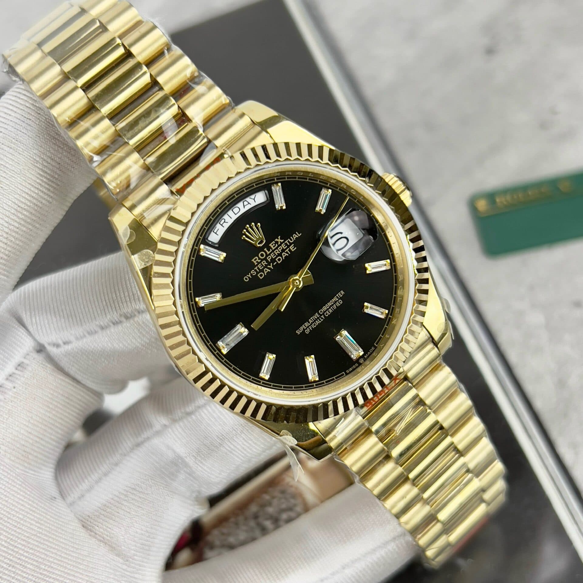 Dong-Ho-Rolex-Day-Date-228238-Replica-11-Mat-Den-Coc-Dinh-Da-GM-Factory-40mm-2-1