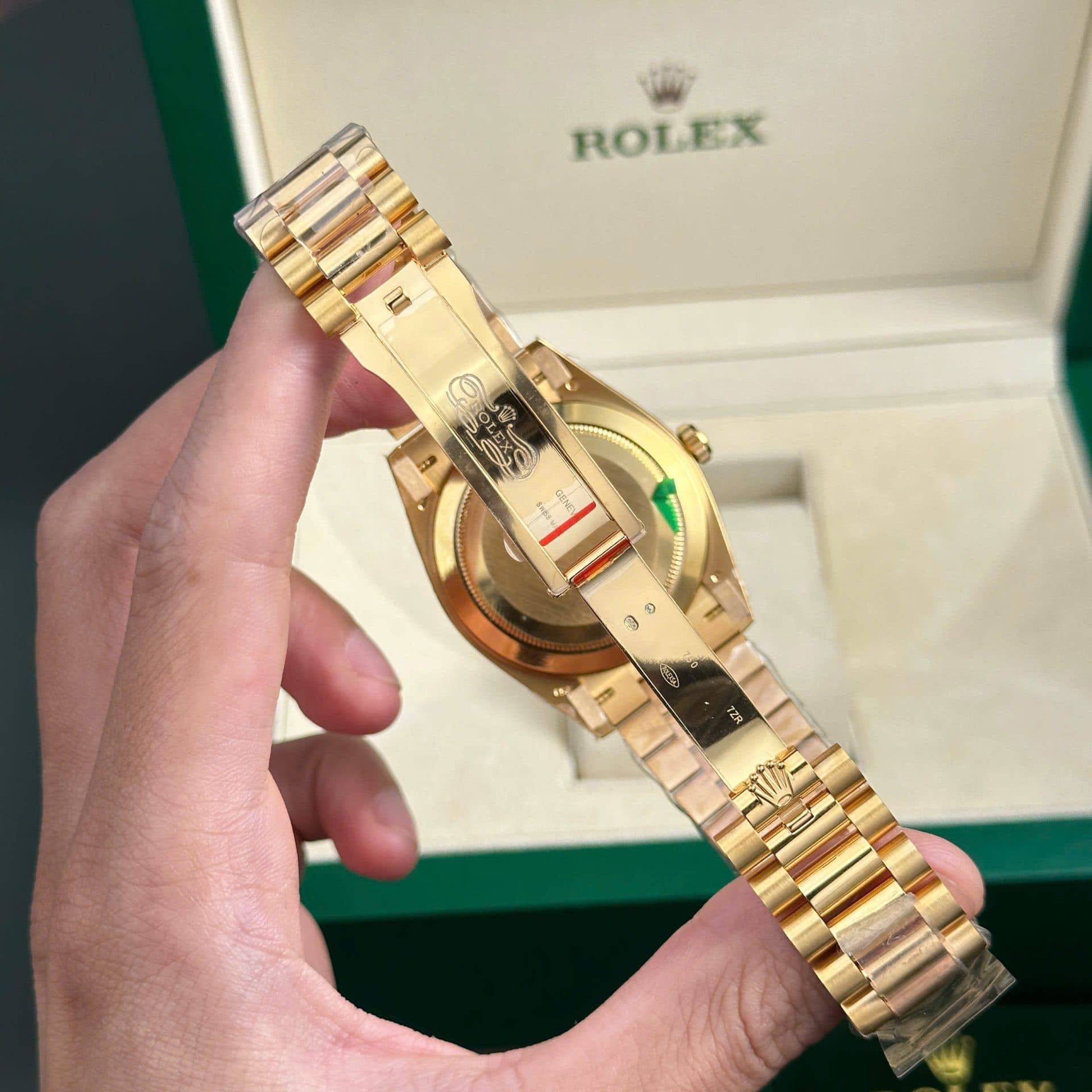 Dong-Ho-Rolex-Day-Date-228238-Replica-11-Mat-Vang-May-Caliber-3255-Thuy-Sy-Nha-May-AR-40mm-12-1