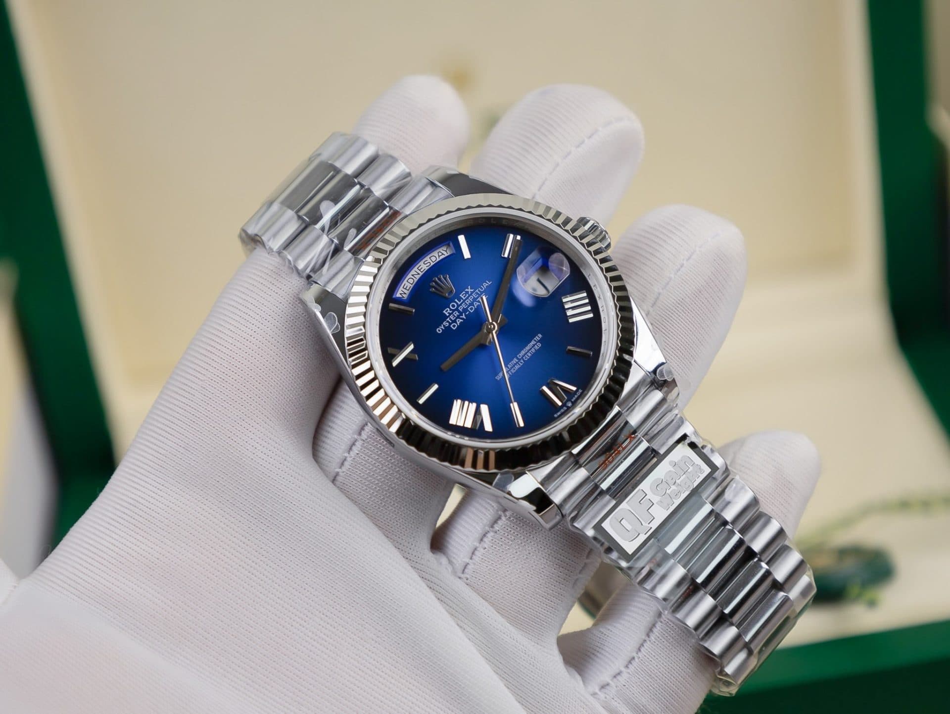 Dong-Ho-Rolex-Day-Date-Blue-Ombre-Che-Tac-Nha-May-QF-Ban-Nang-40mm-3-1