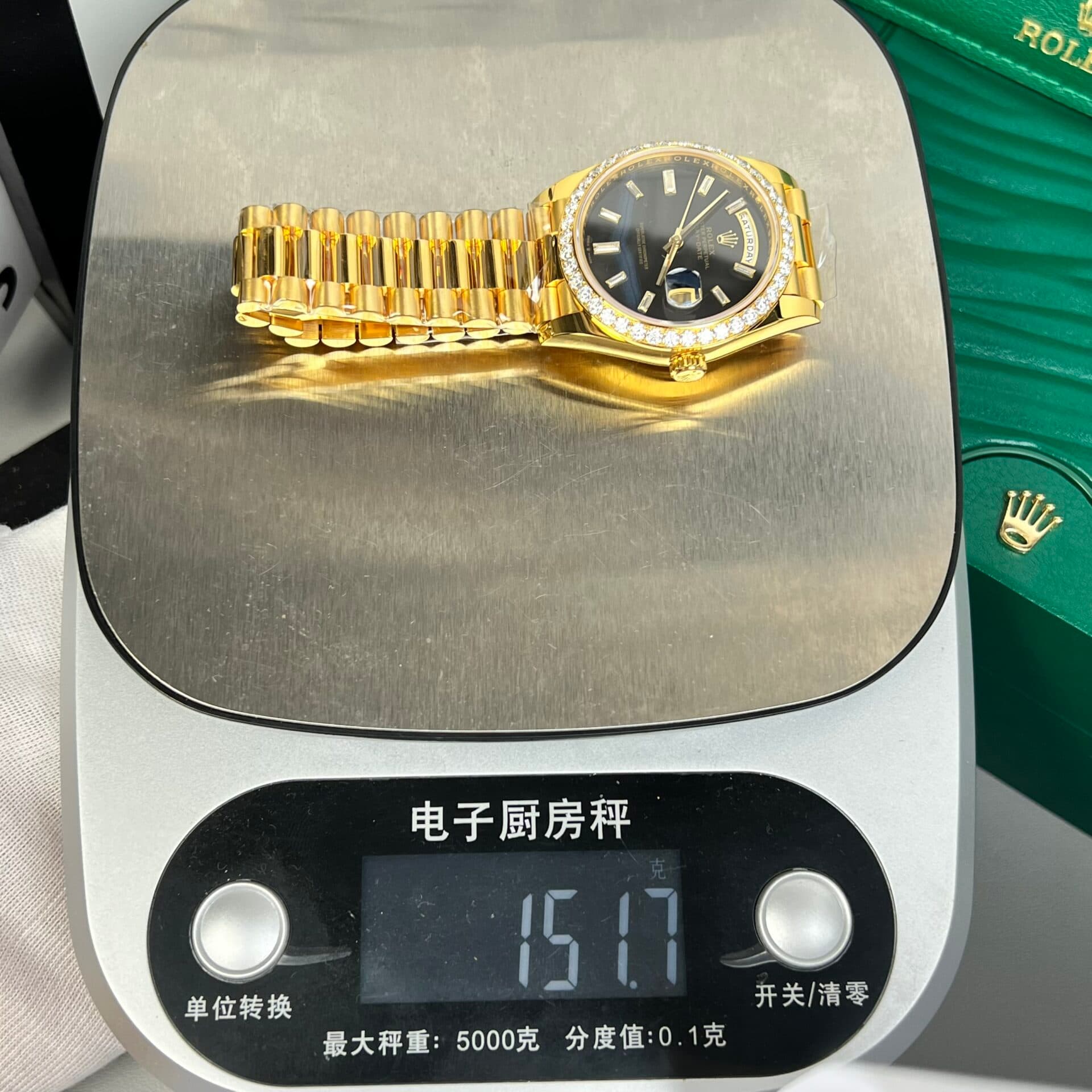 Dong-Ho-Rolex-Day-Date-Boc-Vang-18K-Mat-So-Den-GM-V2-1-1