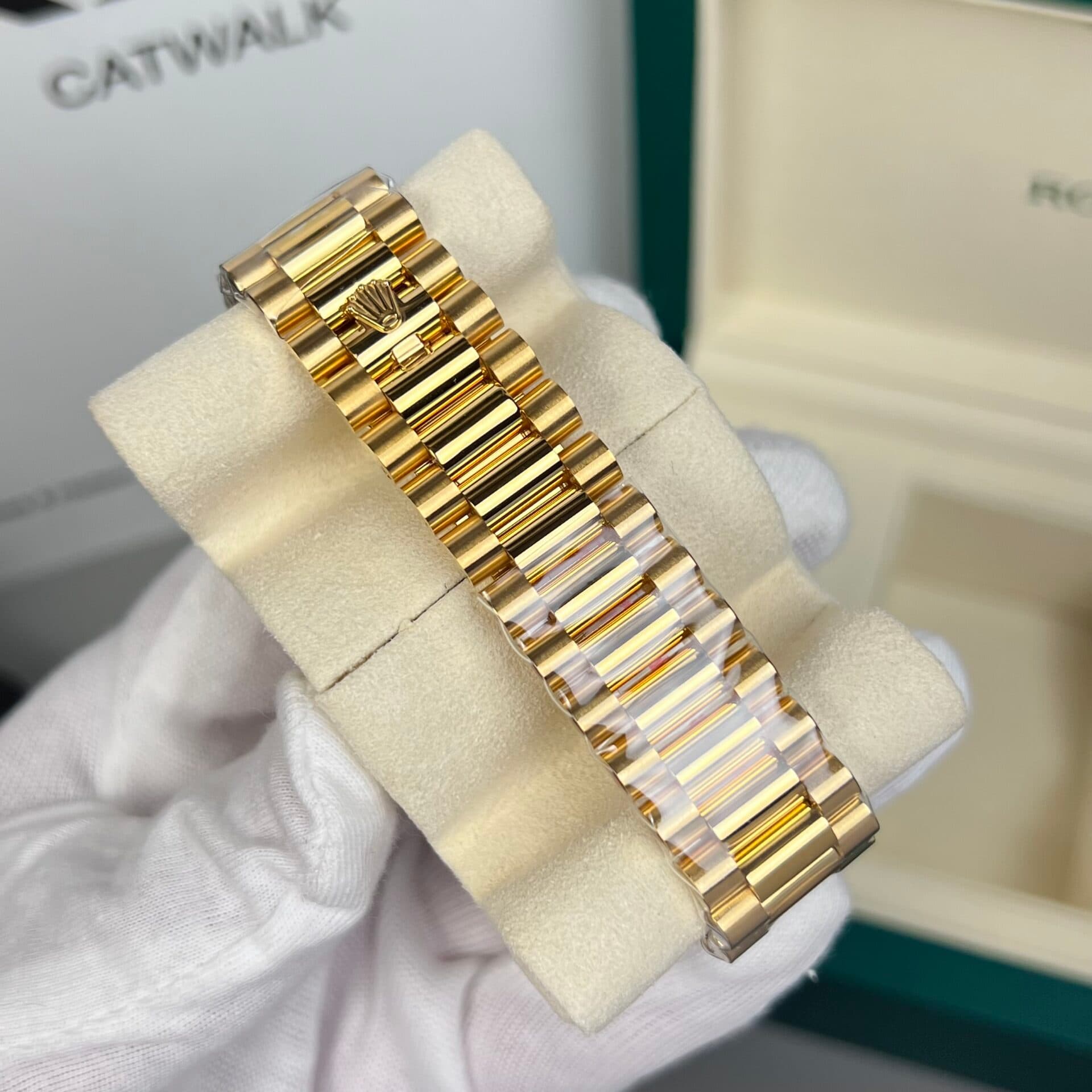 Dong-Ho-Rolex-Day-Date-Boc-Vang-18K-Mat-So-Den-GM-V2-2-1