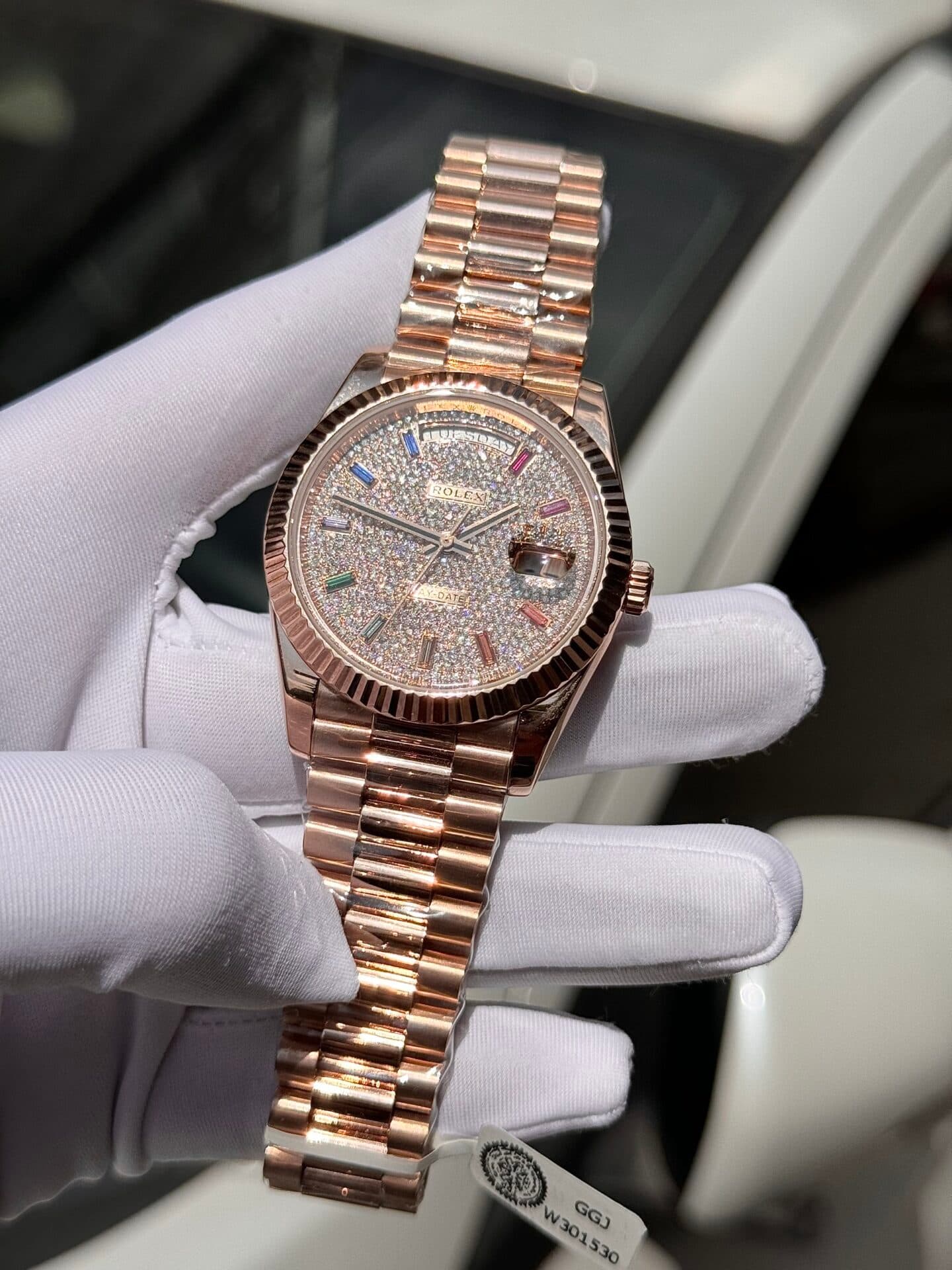Dong-Ho-Rolex-Day-Date-Boc-Vang-Dinh-Moissanite-Full-Mat-GM-V2-40mm-5-1