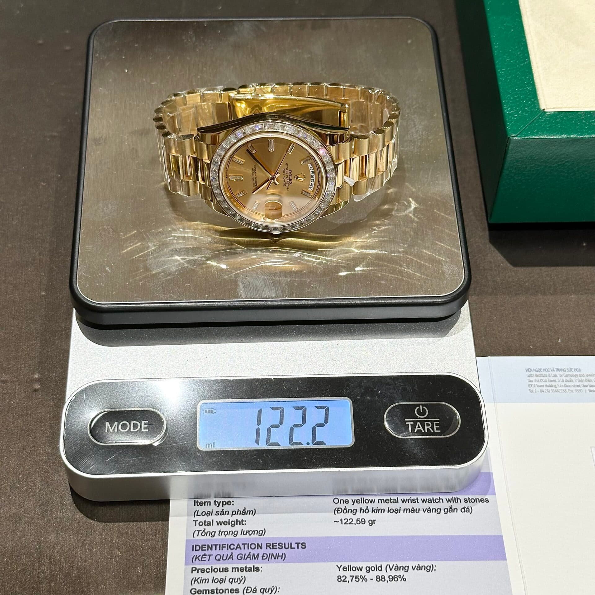 Dong-Ho-Rolex-Day-Date-Boc-Vang-Do-Kim-Cuong-Moissanite-Baguette-40mm-4-1