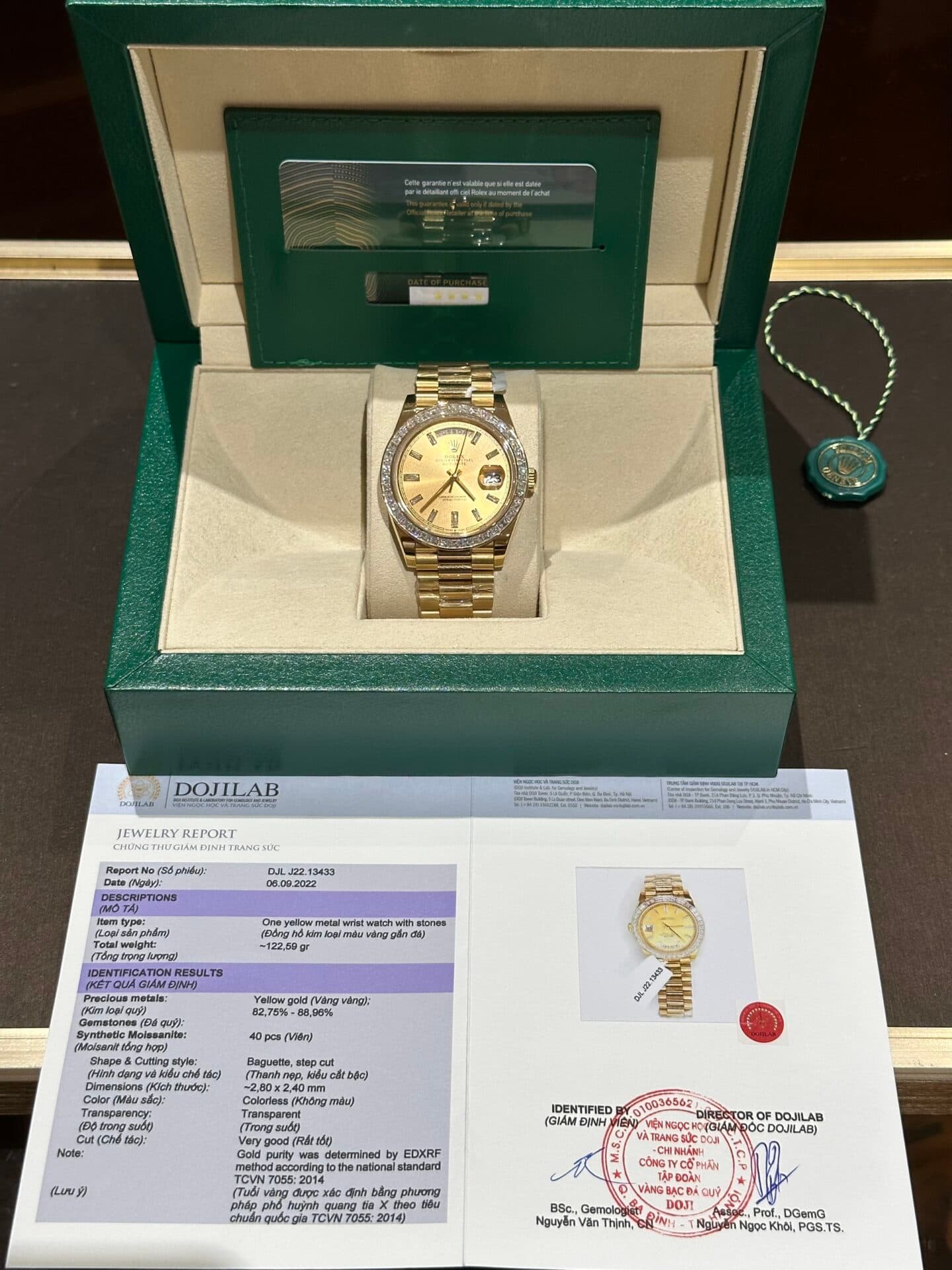 Dong-Ho-Rolex-Day-Date-Boc-Vang-Do-Kim-Cuong-Moissanite-Baguette-40mm-6-1