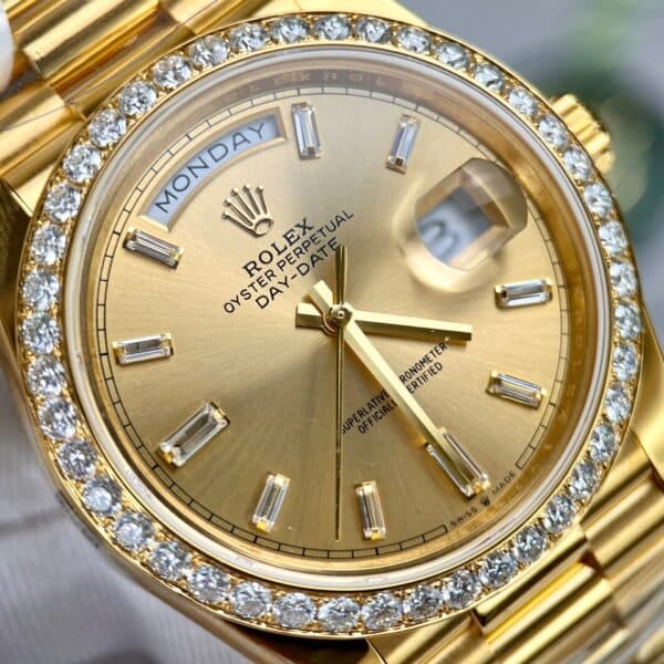 Dong-Ho-Rolex-Day-Date-Boc-Vang-That-Do-Kim-Cuong-Moissanite-GM-V2-40mm-7-1