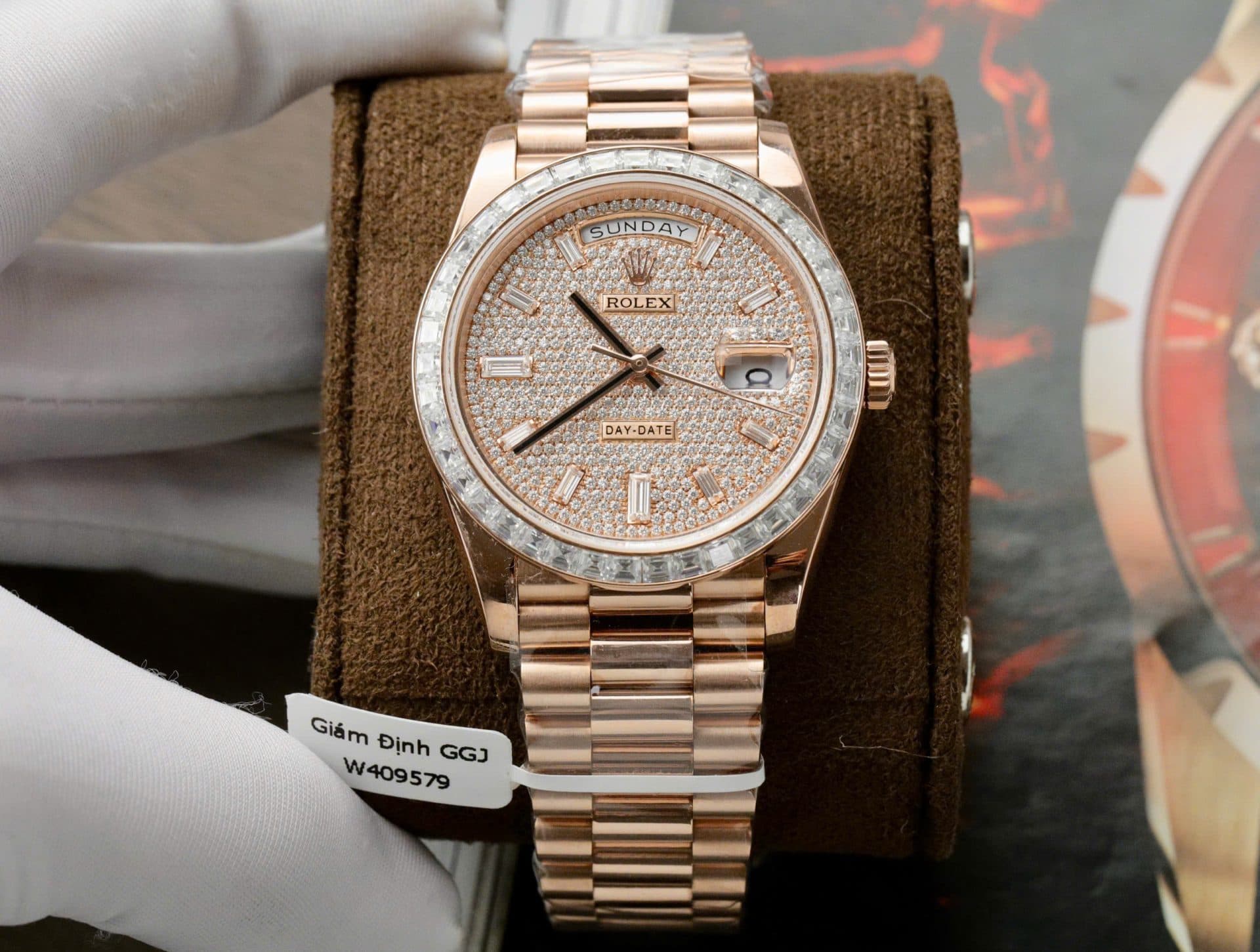 Dong-Ho-Rolex-Day-Date-Che-Tac-Boc-Vang-Hong-18K-Kim-Cuong-Moissanite-Baguette-GMF-40mm-3-1