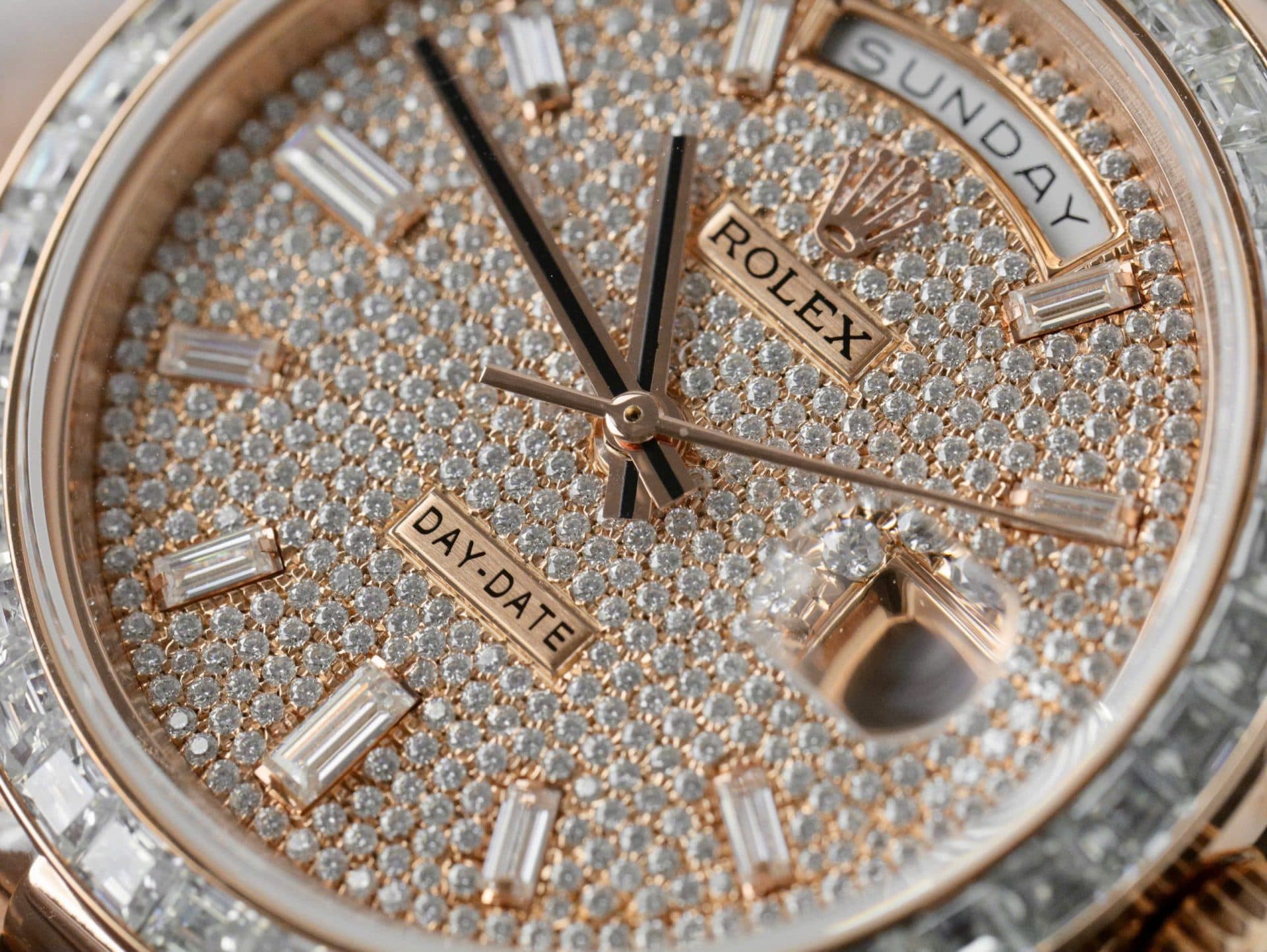 Dong-Ho-Rolex-Day-Date-Che-Tac-Boc-Vang-Hong-18K-Kim-Cuong-Moissanite-Baguette-GMF-40mm-5-1