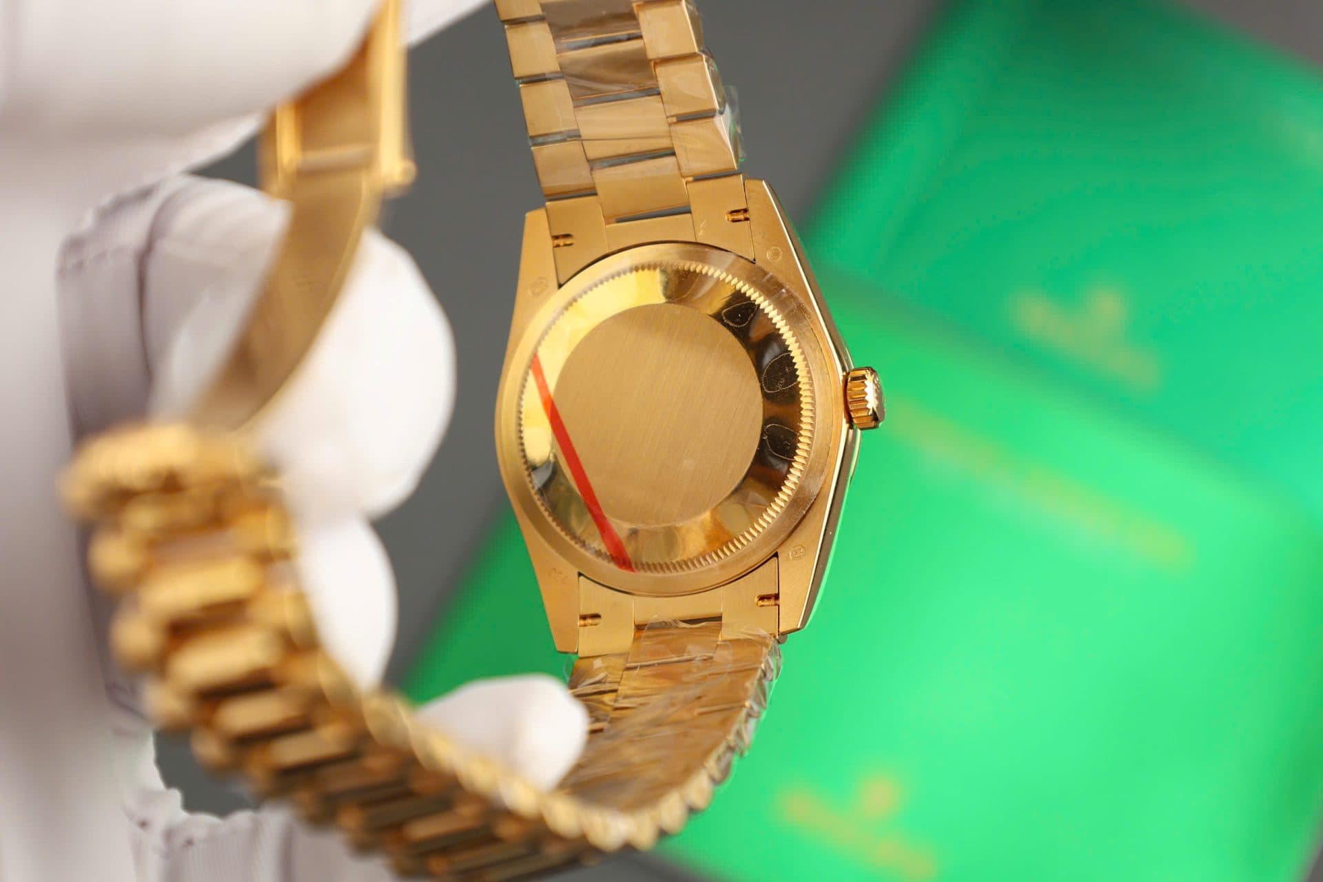 Dong-Ho-Rolex-Day-Date-Che-Tac-Boc-Vang-That-Mat-So-Kham-Xa-Cu-36mm-12-1