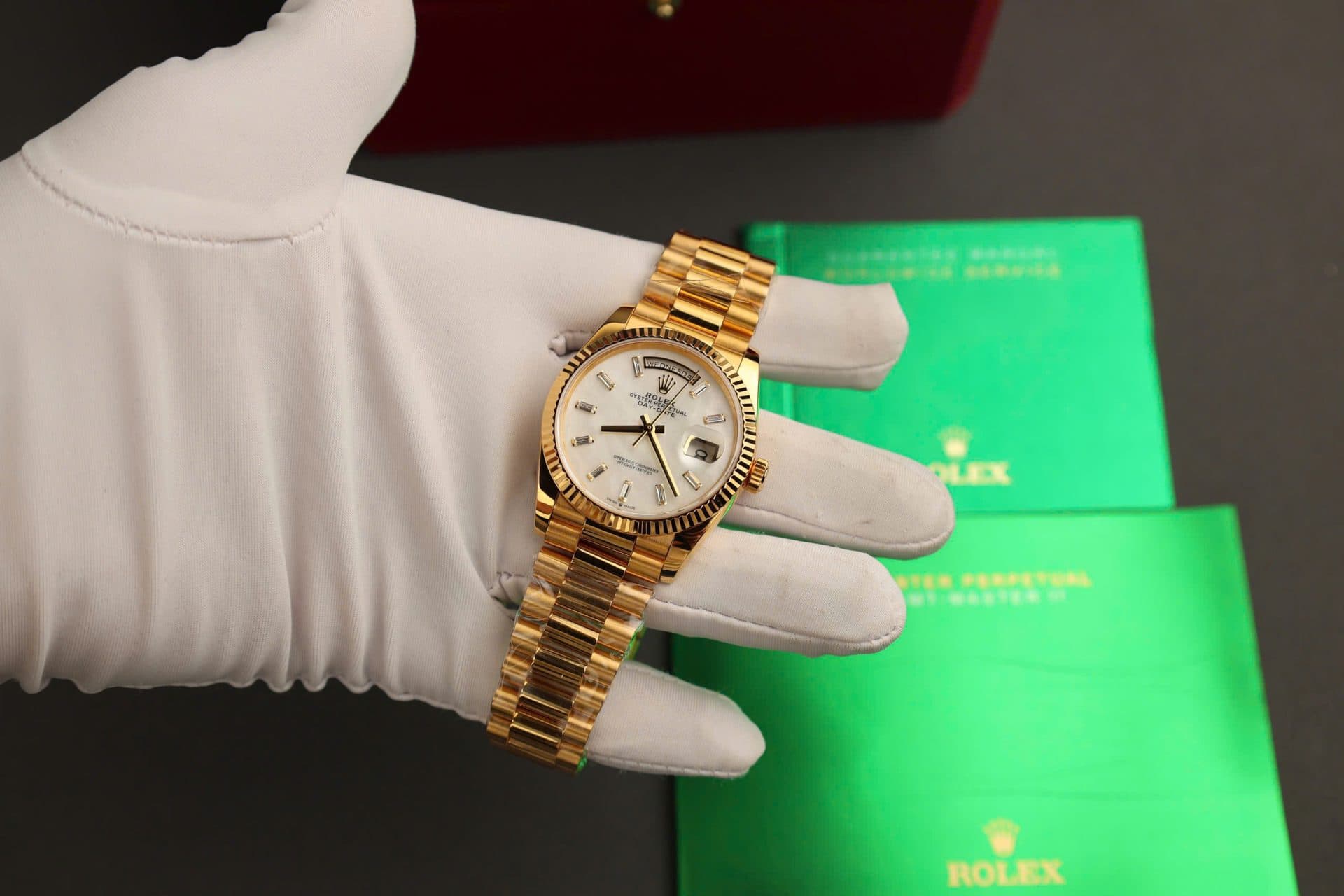 Dong-Ho-Rolex-Day-Date-Che-Tac-Boc-Vang-That-Mat-So-Kham-Xa-Cu-36mm-5-1