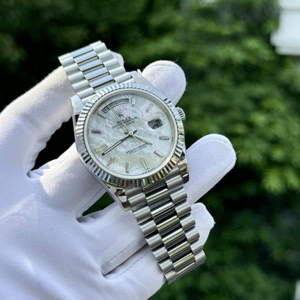 Dong-Ho-Rolex-Day-Date-Che-Tac-Mat-Xa-Cu-Coc-So-Dinh-Kim-Cuong-Moissanite-Baguetee-40mm-4-1