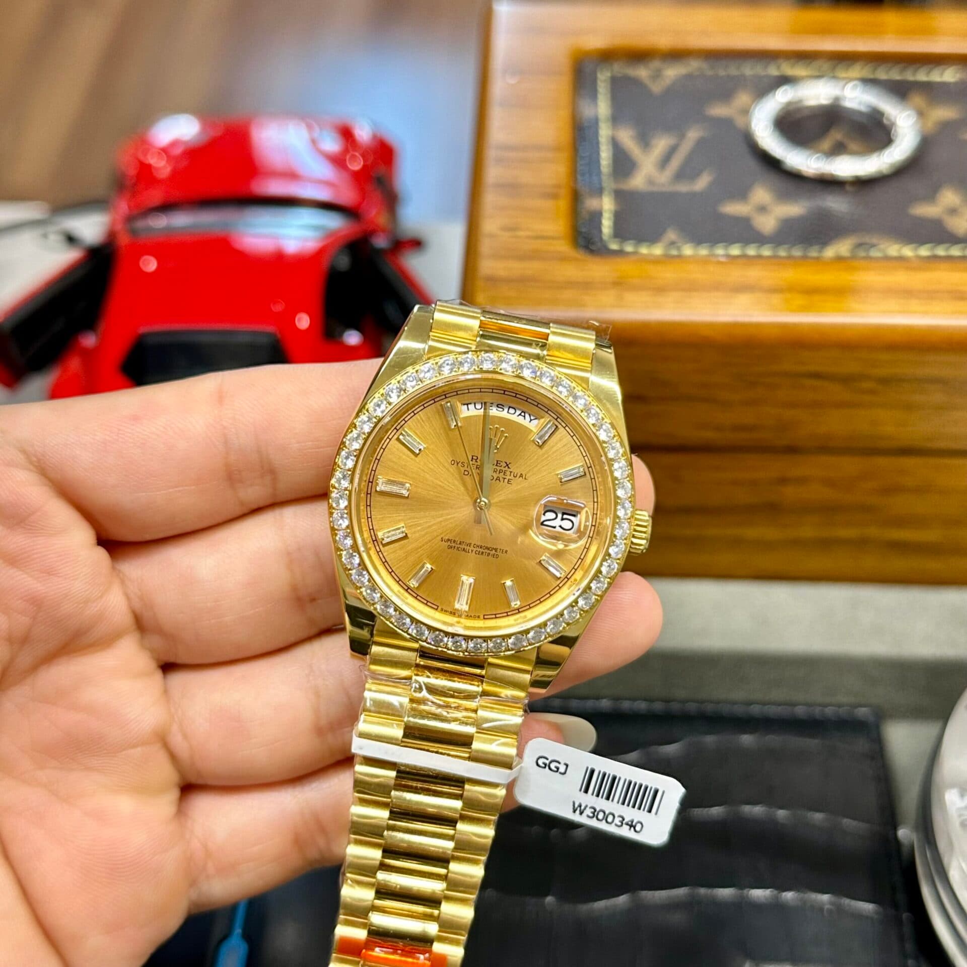 Dong-Ho-Rolex-Day-Date-Do-Kim-Cuong-Moissanite-EWF-40mm-5-scaled-1
