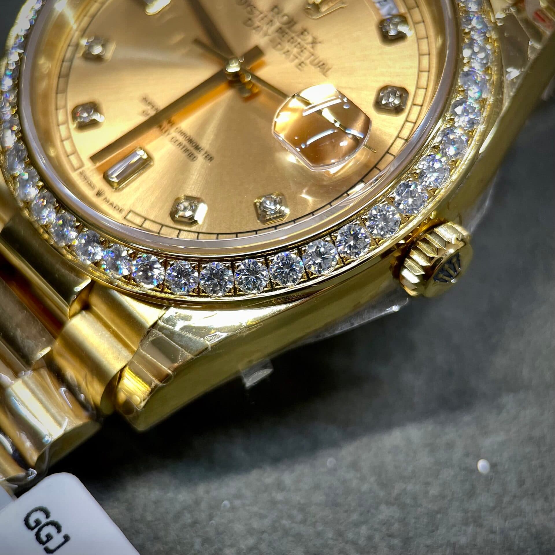 Dong-Ho-Rolex-Day-Date-Do-Kim-Moissanite-Rep-11-40mm-6-scaled-1
