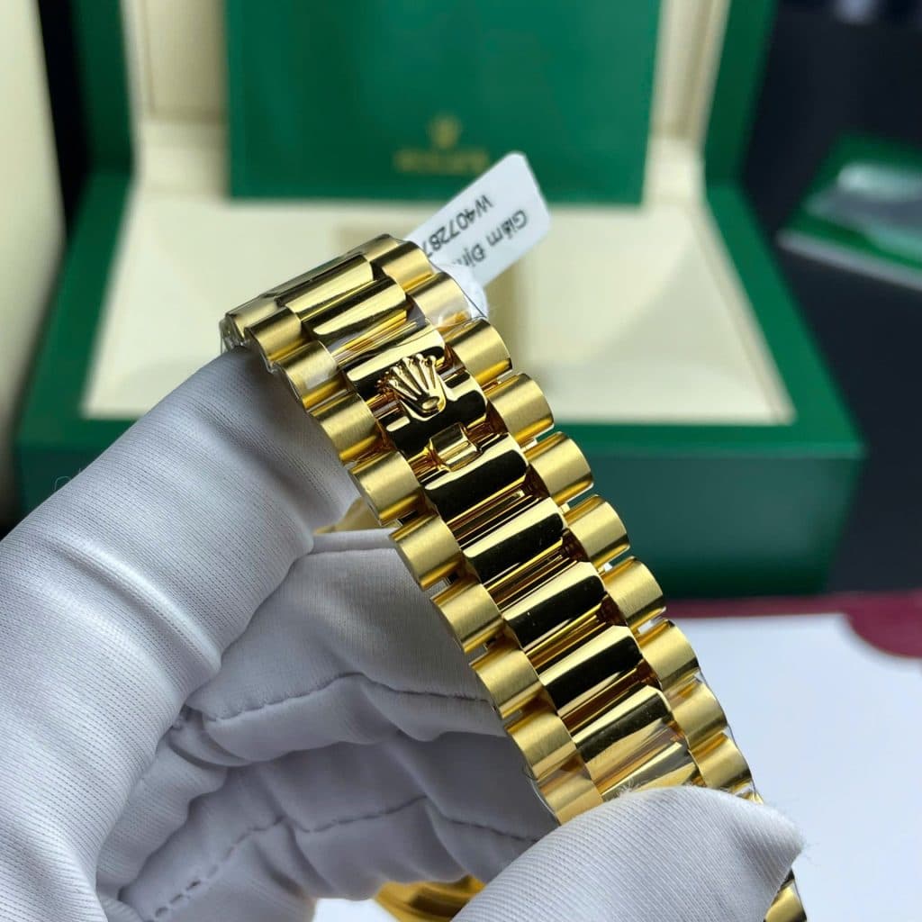 Dong-Ho-Rolex-Day-Date-Do-Ruby-Do-Kim-Cuong-Moissanite-Boc-Vang-That-GMF-40mm-2-1