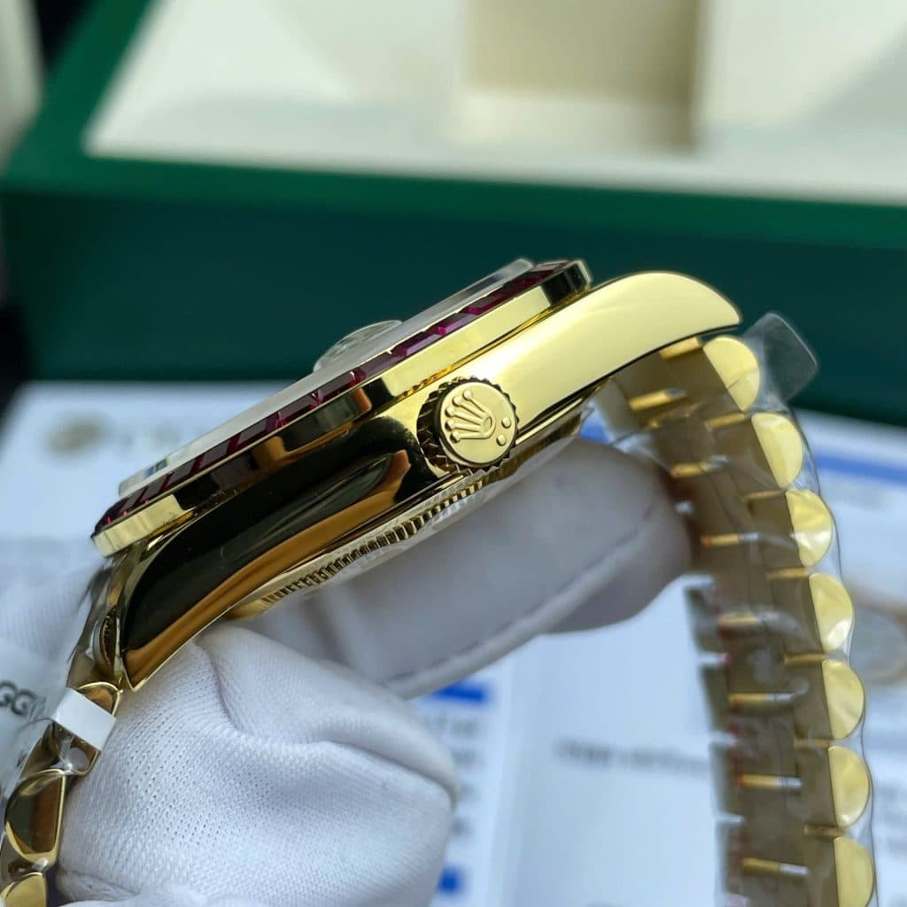 Dong-Ho-Rolex-Day-Date-Do-Ruby-Do-Kim-Cuong-Moissanite-Boc-Vang-That-GMF-40mm-4-1