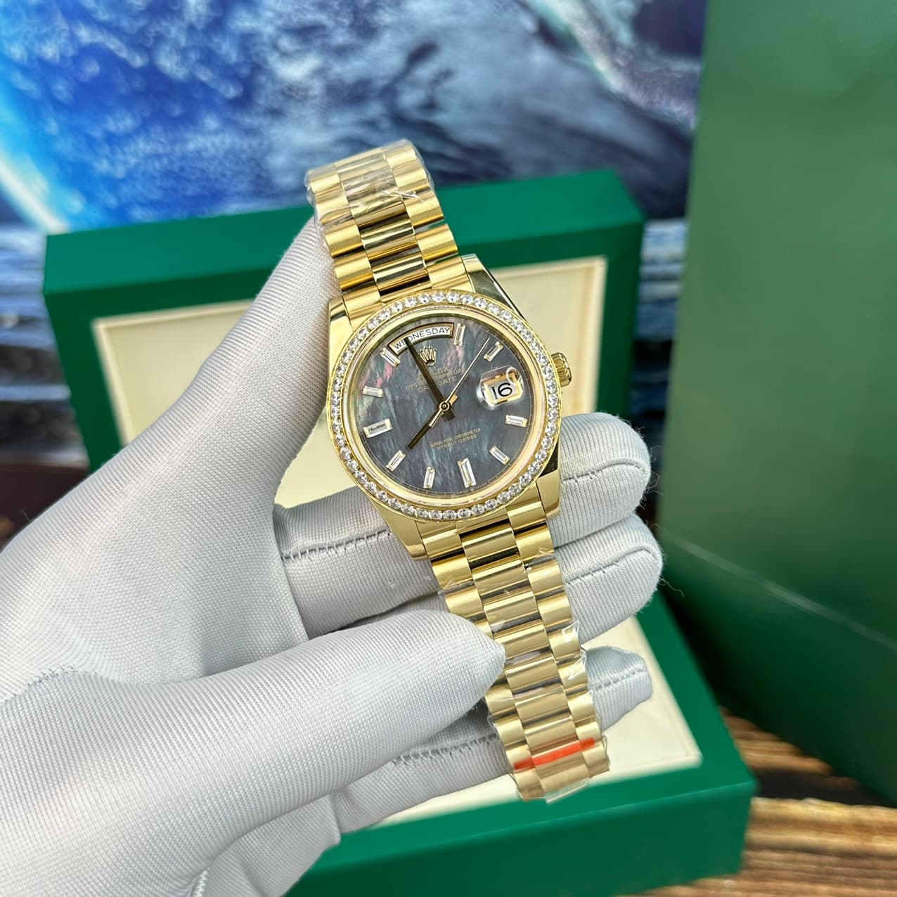 Dong-Ho-Rolex-Day-Date-Fake-11-Mat-Xa-Cu-Dinh-Da-Nha-May-BP-40mm-3-1