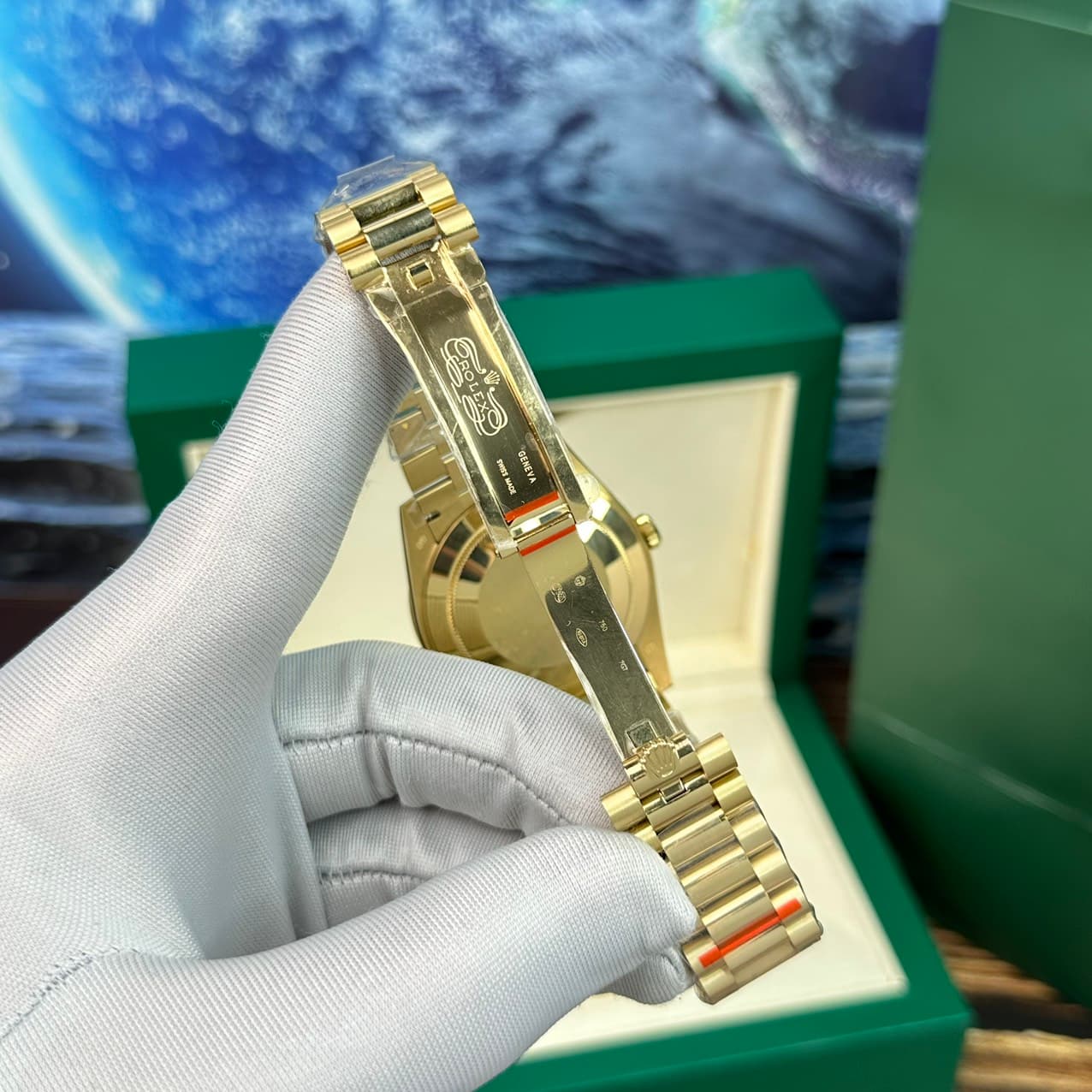 Dong-Ho-Rolex-Day-Date-Fake-11-Mat-Xa-Cu-Dinh-Da-Nha-May-BP-40mm-5-1
