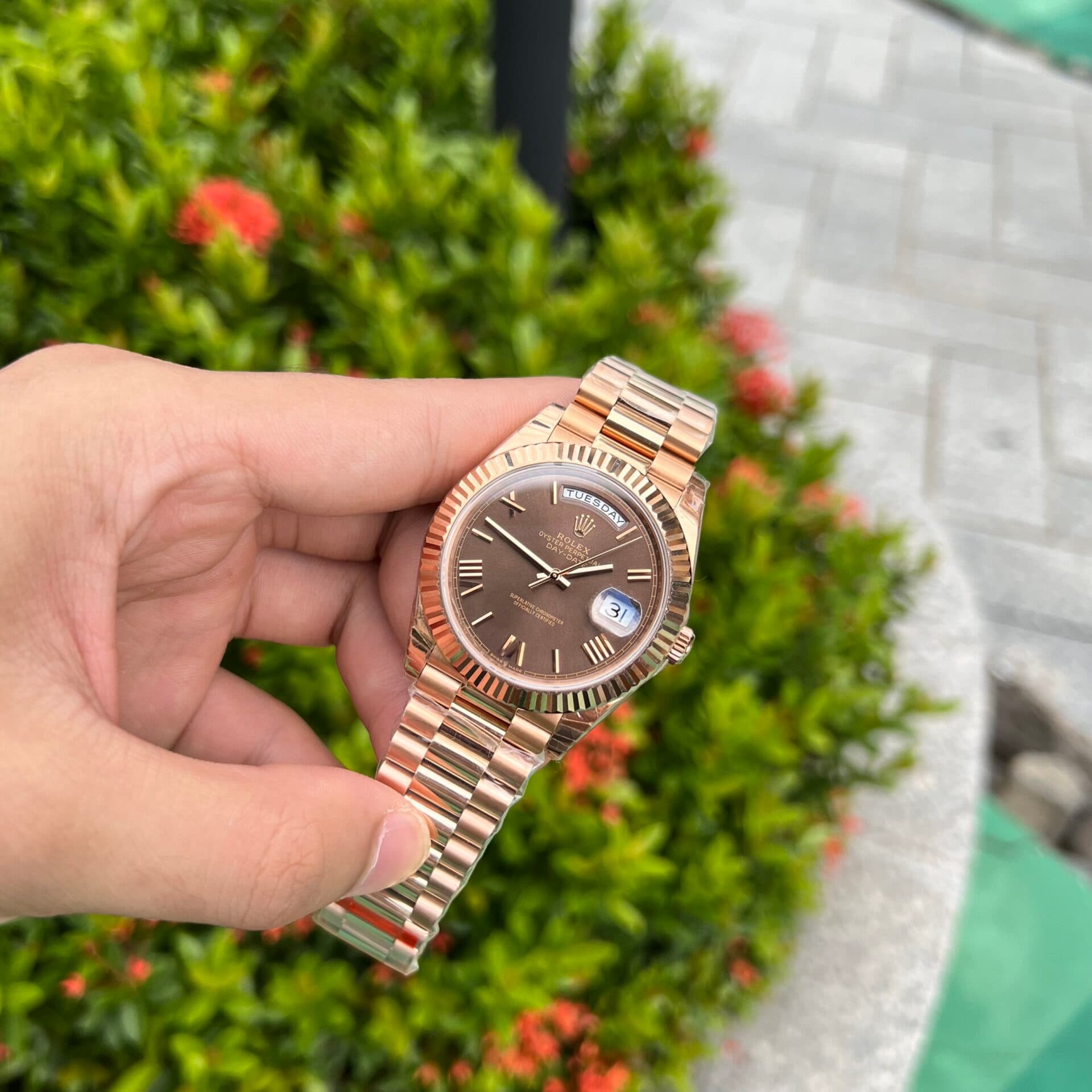 Dong-Ho-Rolex-Day-Date-Mat-Chocolate-Coc-So-La-Ma-EW-40mm-3-1