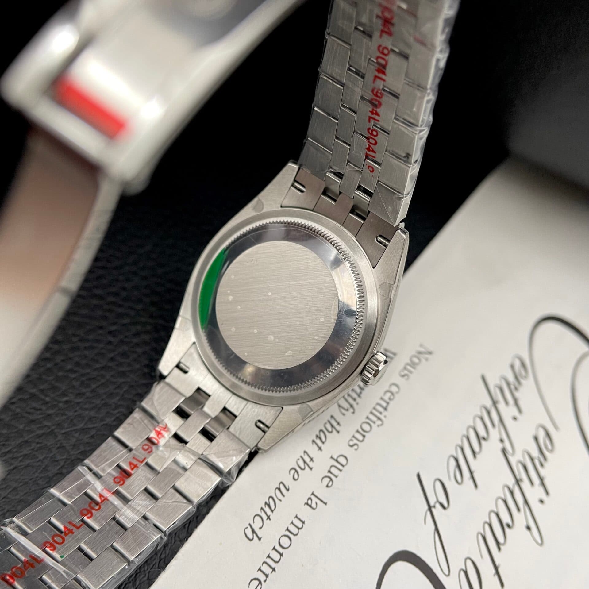 Dong-Ho-Rolex-Day-Date-Mat-Xanh-Duong-Fake-11-Nha-May-EW-36mm-2-1