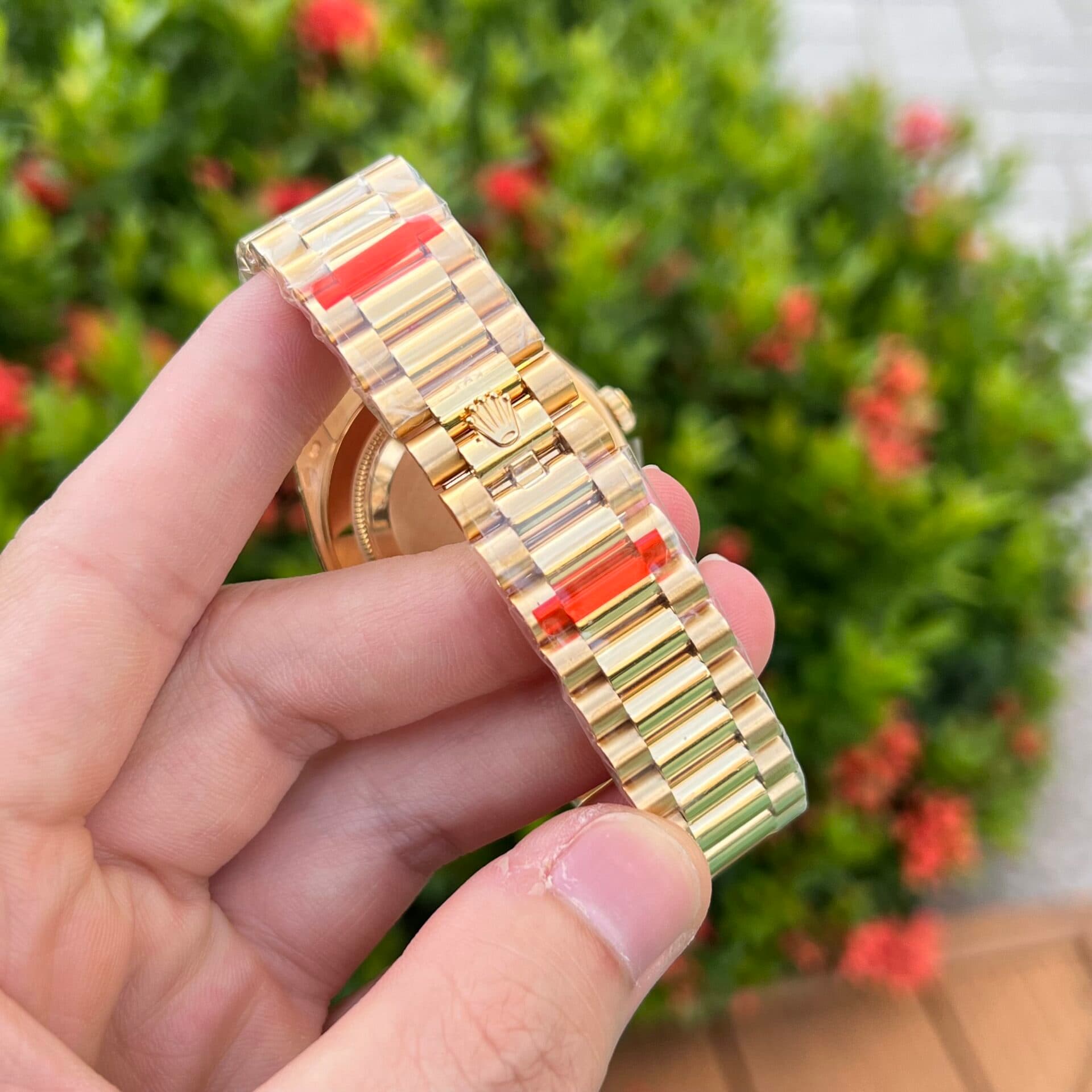 Dong-Ho-Rolex-Day-Date-Nam-Dinh-Da-Mau-Vang-Champagne-40mm-1-1