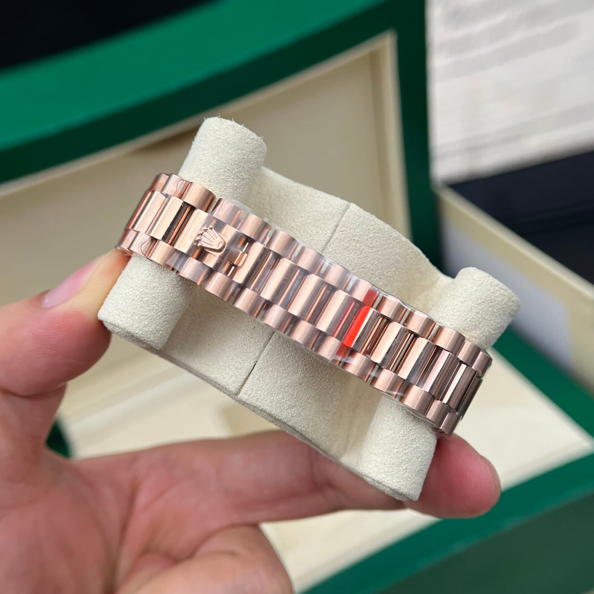 Dong-Ho-Rolex-Day-Date-Nam-Dinh-Da-Replica-11-Nha-May-GM-40mm-6-1