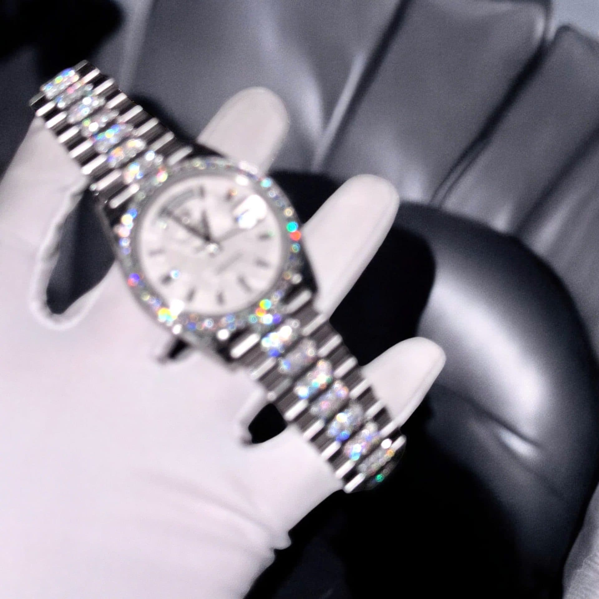 Dong-Ho-Rolex-Day-Date-Replica-11-Mat-Thien-Thach-Coc-So-Day-Dinh-Kim-Cuong-Moissanite-40mm-9-1
