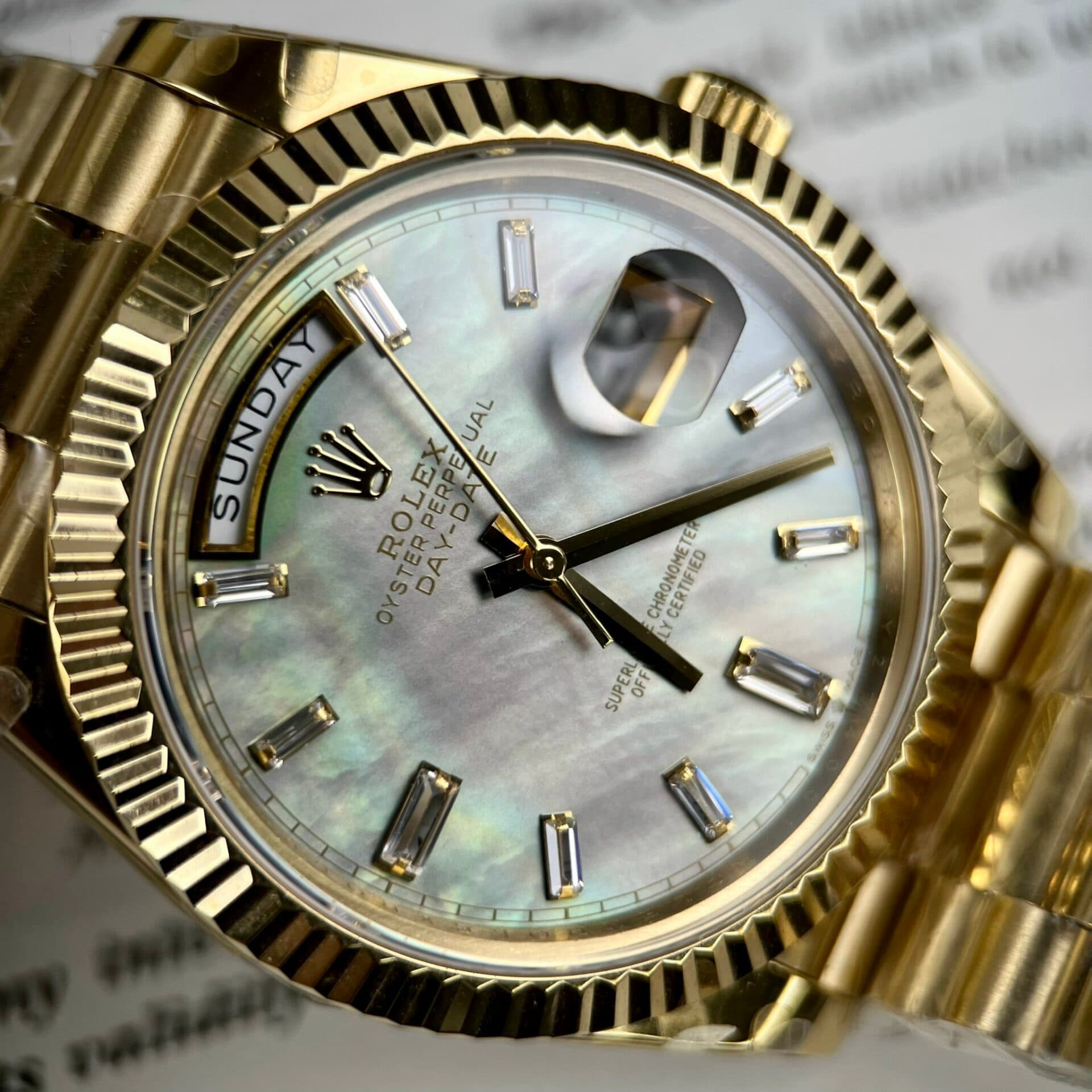 Dong-Ho-Rolex-Day-Date-Replica-11-Mat-Xa-Cu-Nha-May-TW-40mm-2-1
