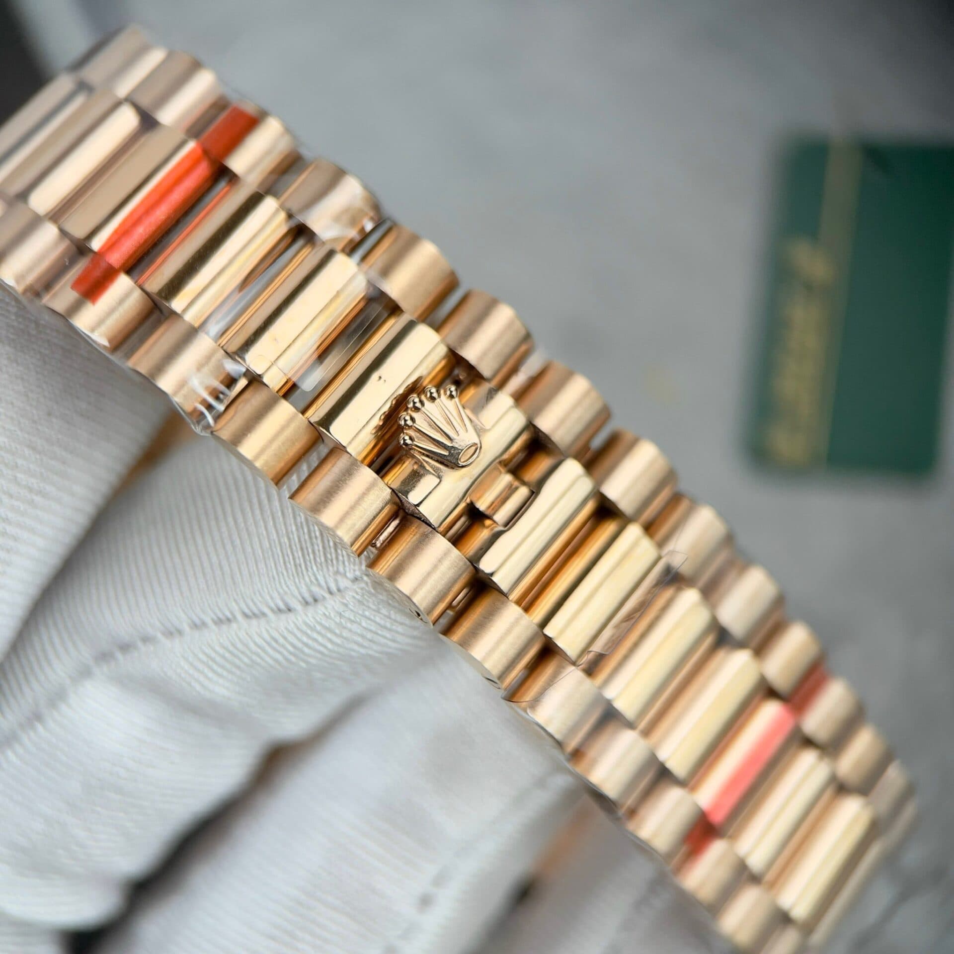 Dong-Ho-Rolex-Day-Date-Replica-Cao-Cap-4-1