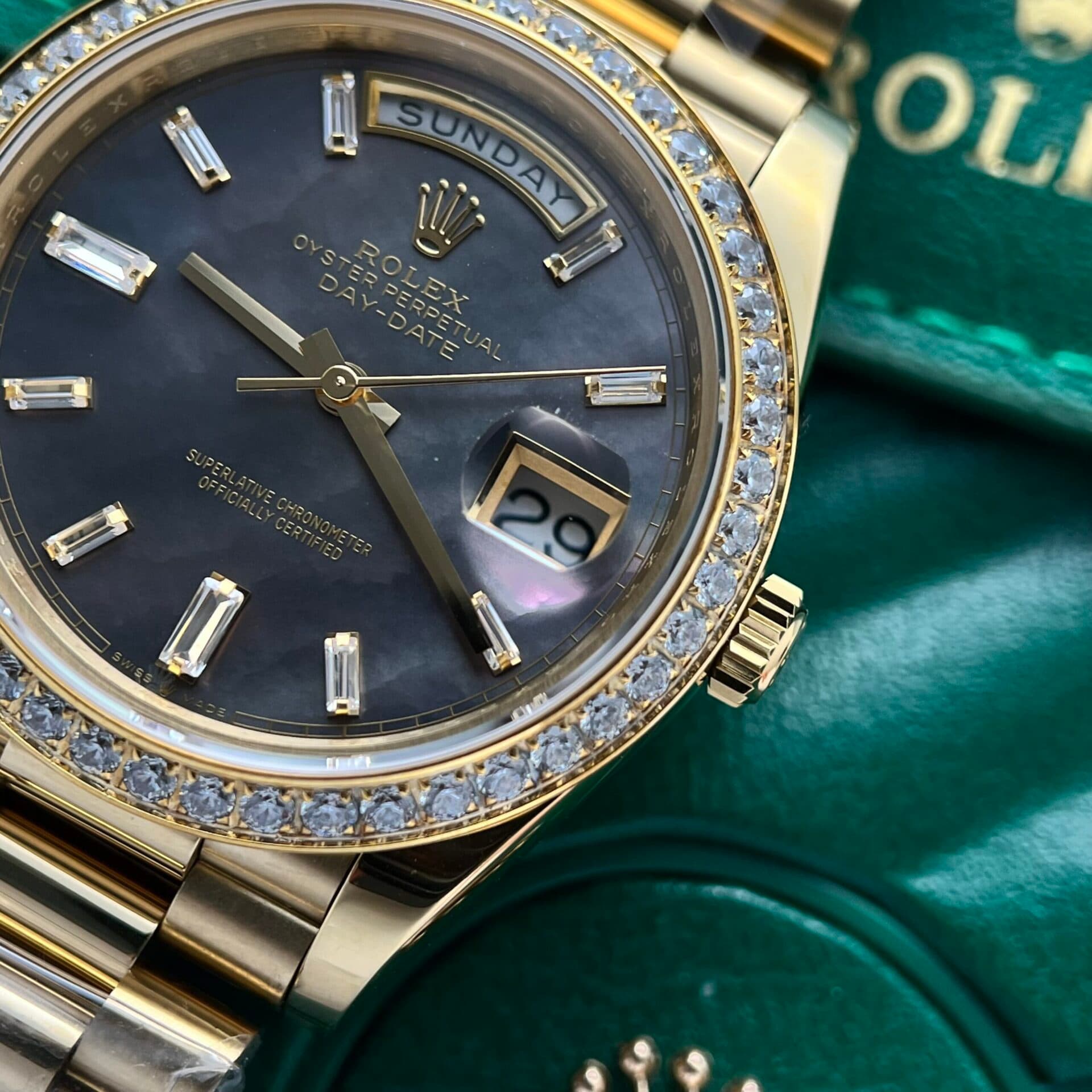 Dong-Ho-Rolex-Day-Date-Replica-Cao-Cap-Mat-Xa-Cu-Tim-40mm-6-scaled-1