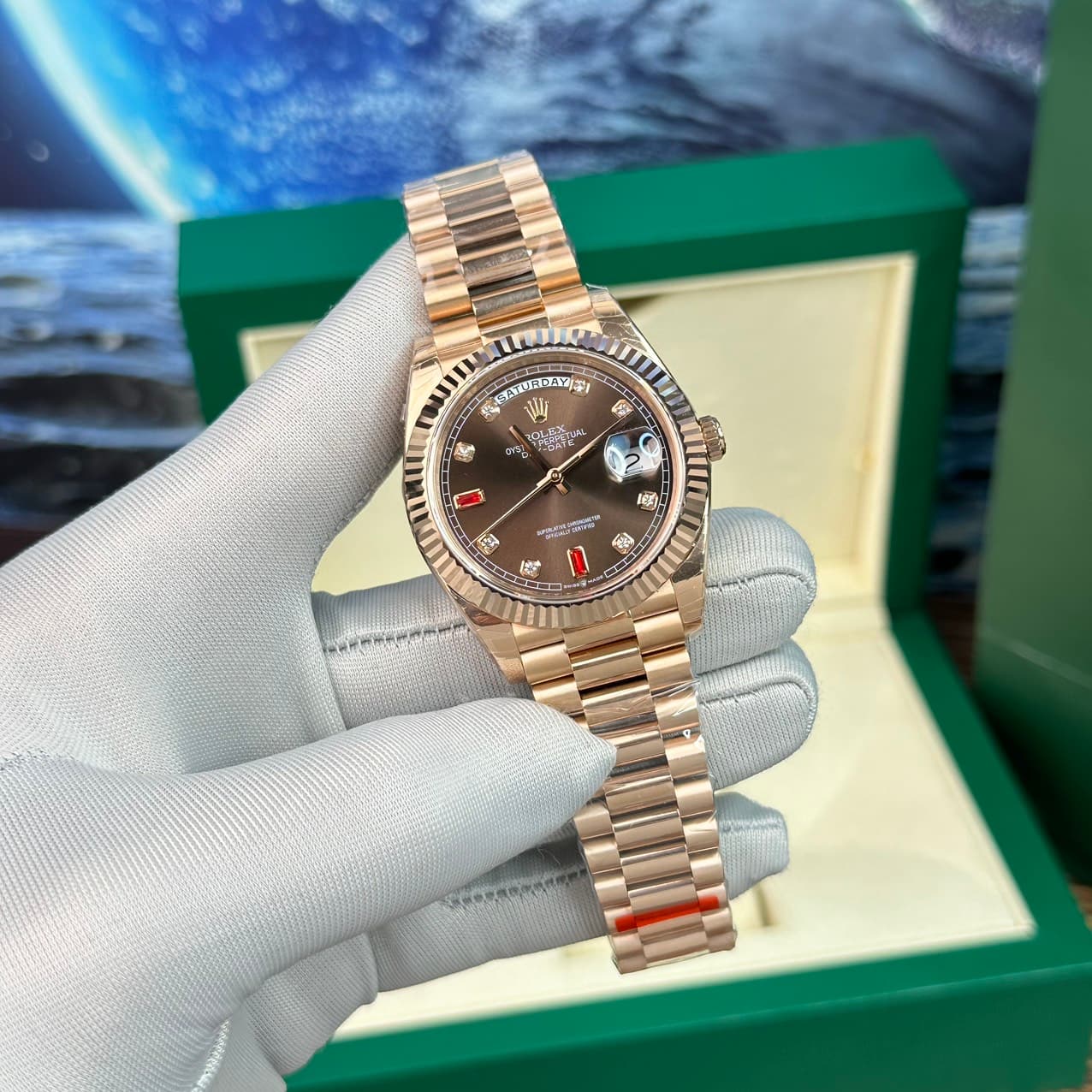 Dong-Ho-Rolex-Day-Date-Super-Fake-Coc-So-Ruby-Do-Nha-May-EW-40mm-2-1