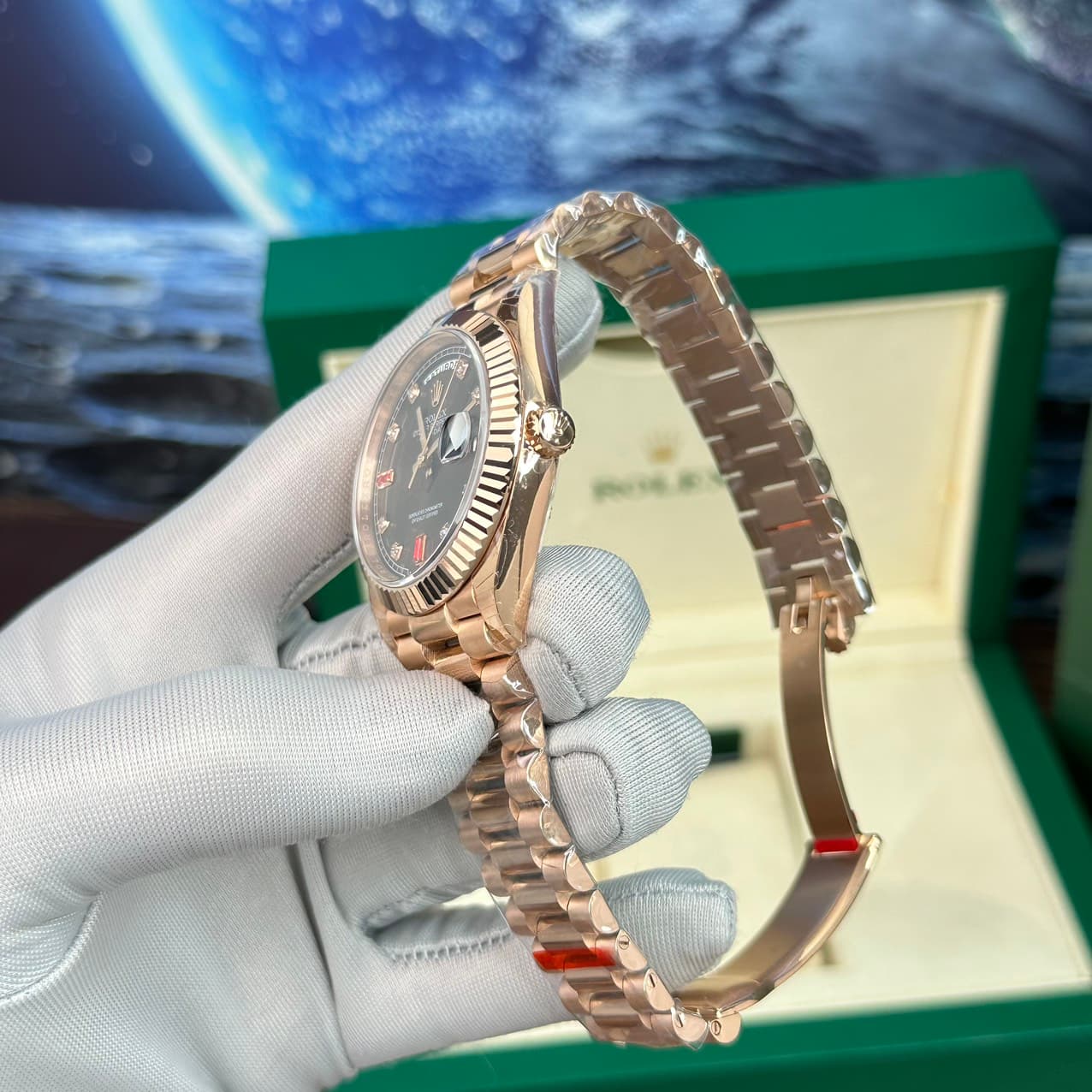 Dong-Ho-Rolex-Day-Date-Super-Fake-Coc-So-Ruby-Do-Nha-May-EW-40mm-3-1