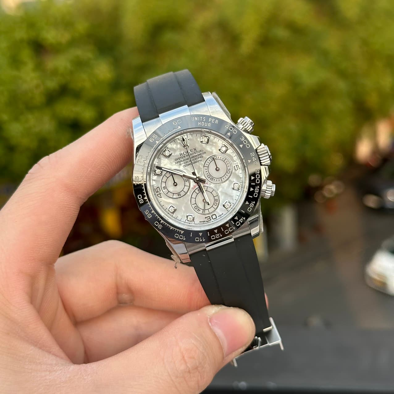 Dong-Ho-Rolex-Daytona-1