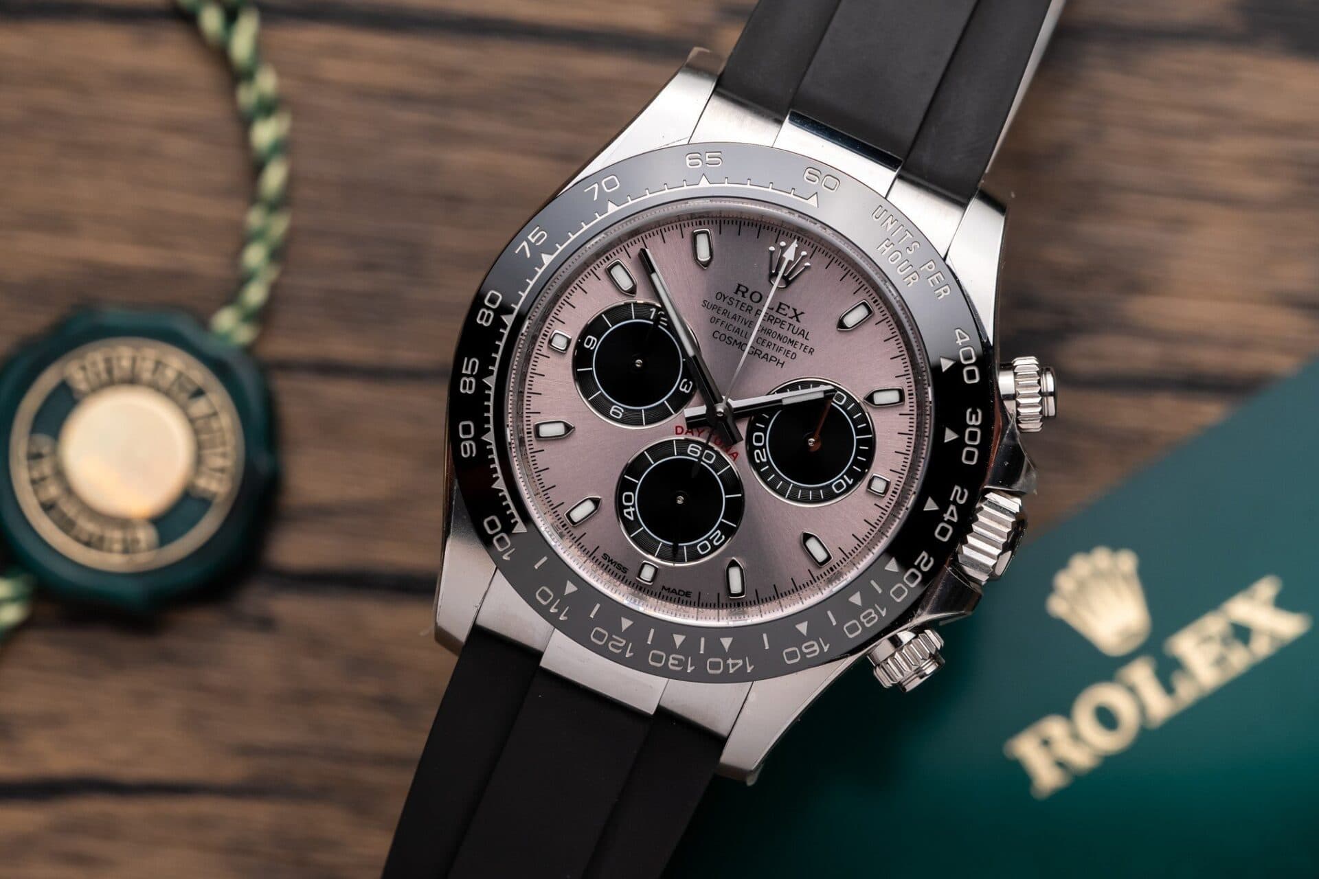 Dong-Ho-Rolex-Daytona-116519LN-Mat-So-Xam-Rep-11-Clean-40mm-2-1