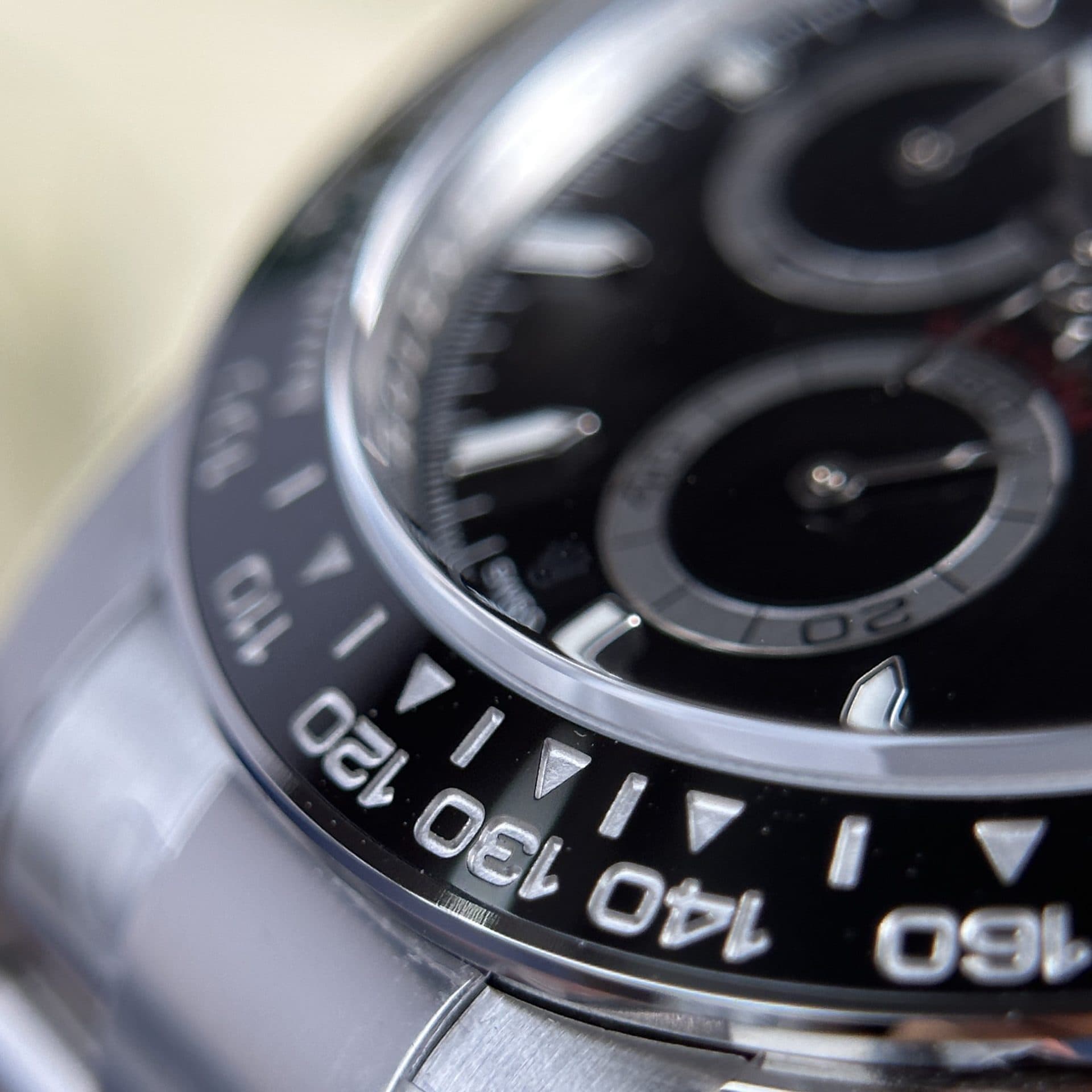 Dong-Ho-Rolex-Daytona-126500LN-Replica-Godzilla-Clean-Factory-40mm-2-1