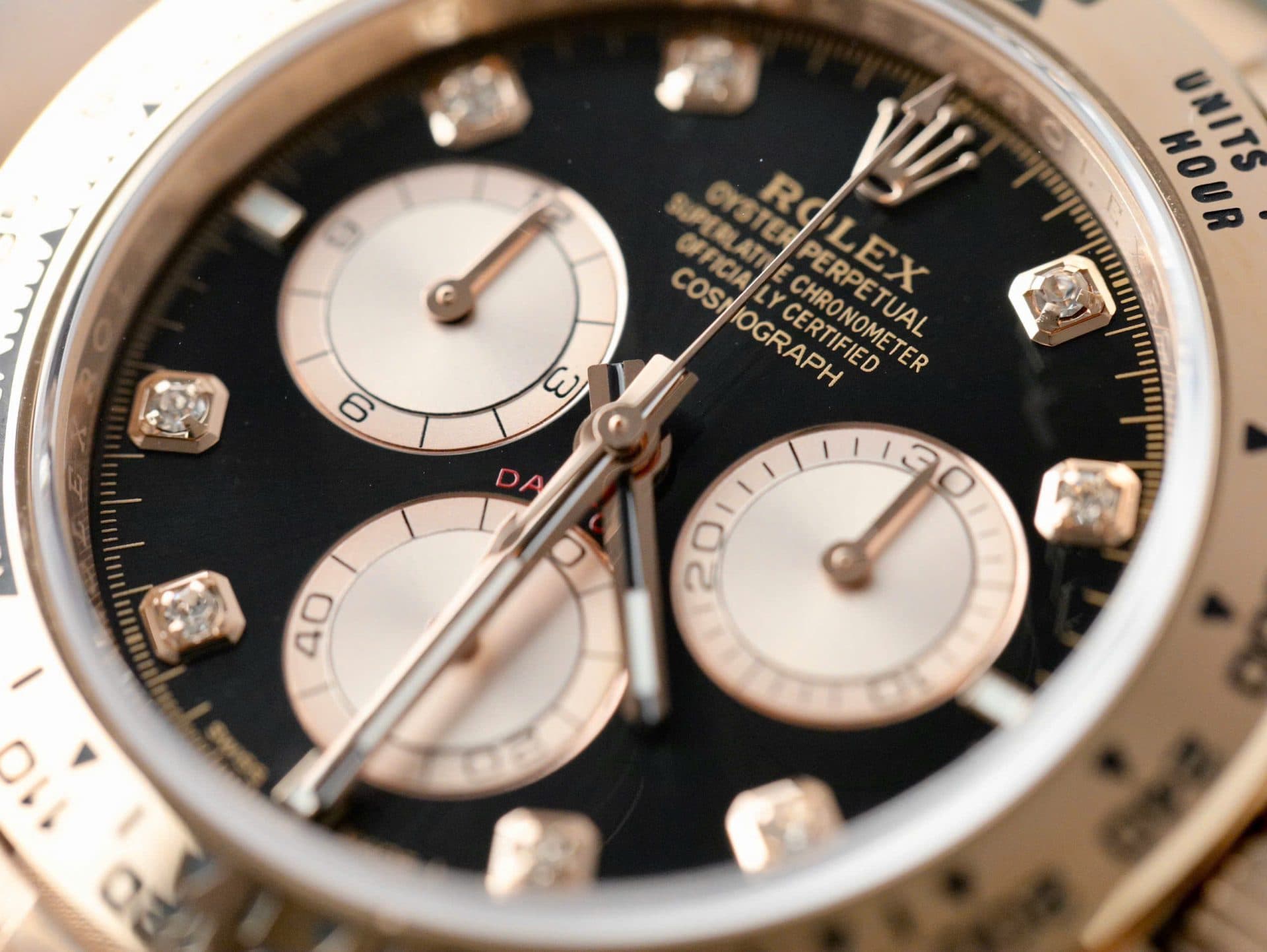 Dong-Ho-Rolex-Daytona-126505-Replica-11-Ma-Vang-Hong-Mat-Den-40mm-6-1