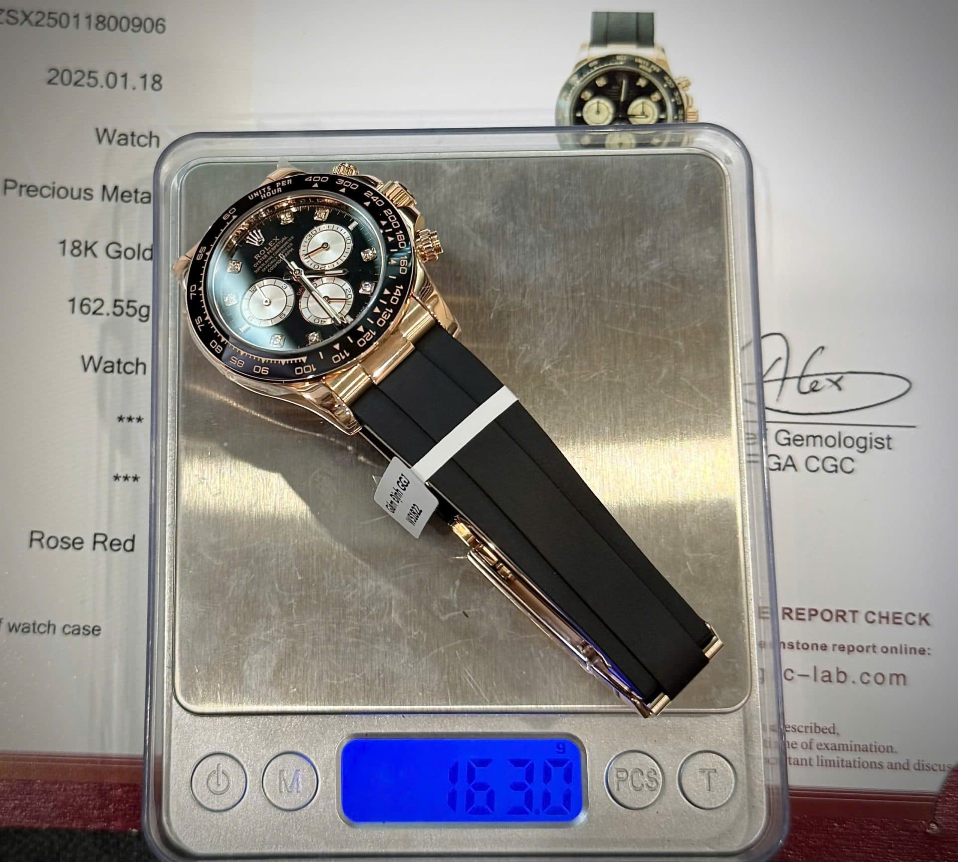 Dong-Ho-Rolex-Daytona-126515-Che-Tac-Mat-Den-Trong-Luong-163Gram-Boc-Vang-That-40mm-5-1