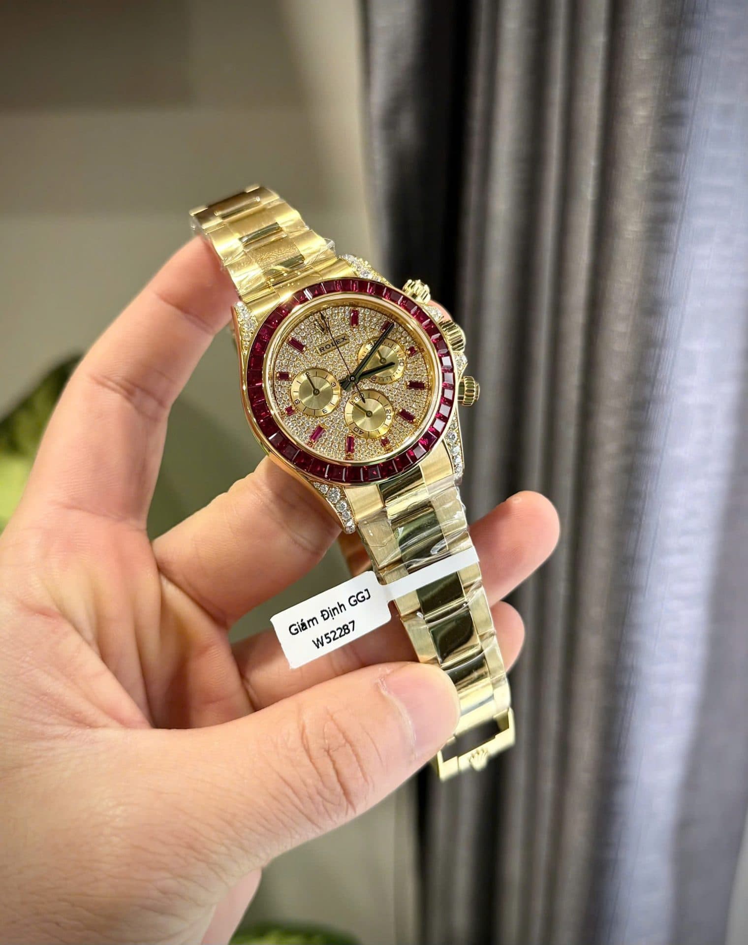 Dong-Ho-Rolex-Daytona-126598TRU-Che-Tac-Boc-Vang-That-Ruby-Kim-Cuong-Moissanite-40mm-6-1