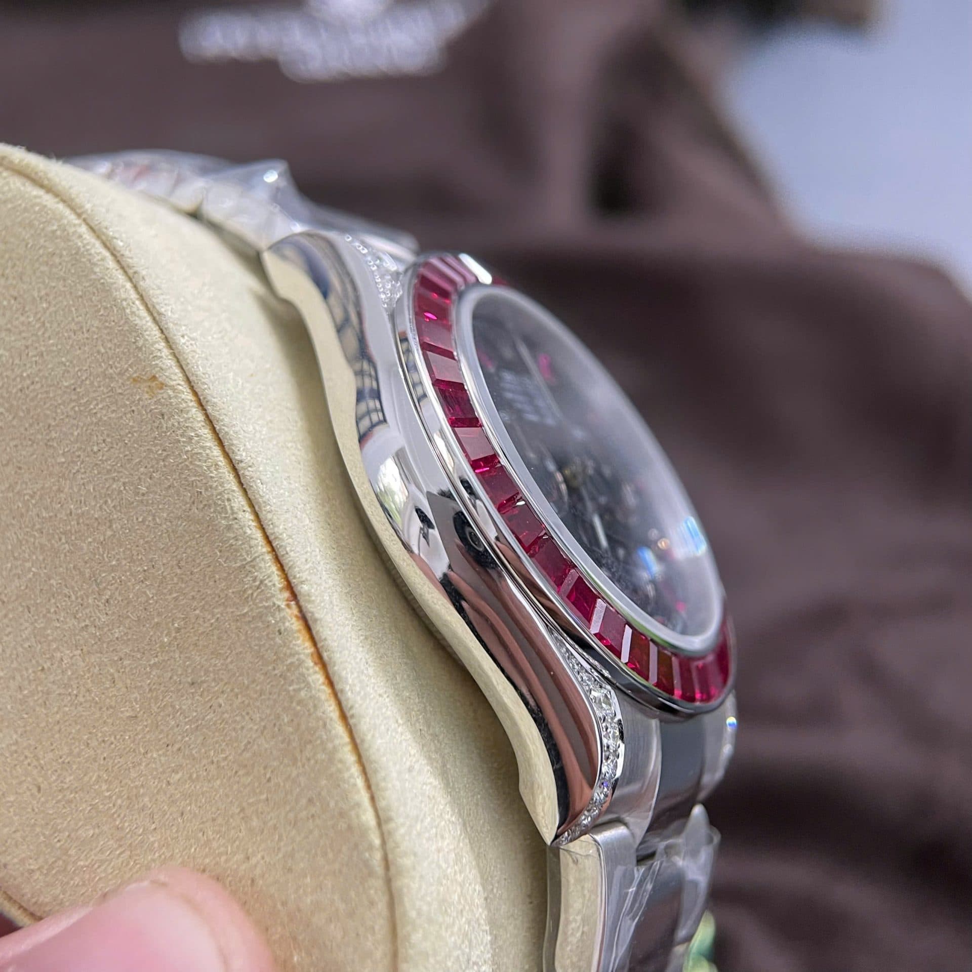 Dong-Ho-Rolex-Daytona-126599TRU-Vang-Trang-18K-Nguyen-Khoi-Ruby-Kim-Cuong-Tu-Nhien-40mm-4-1