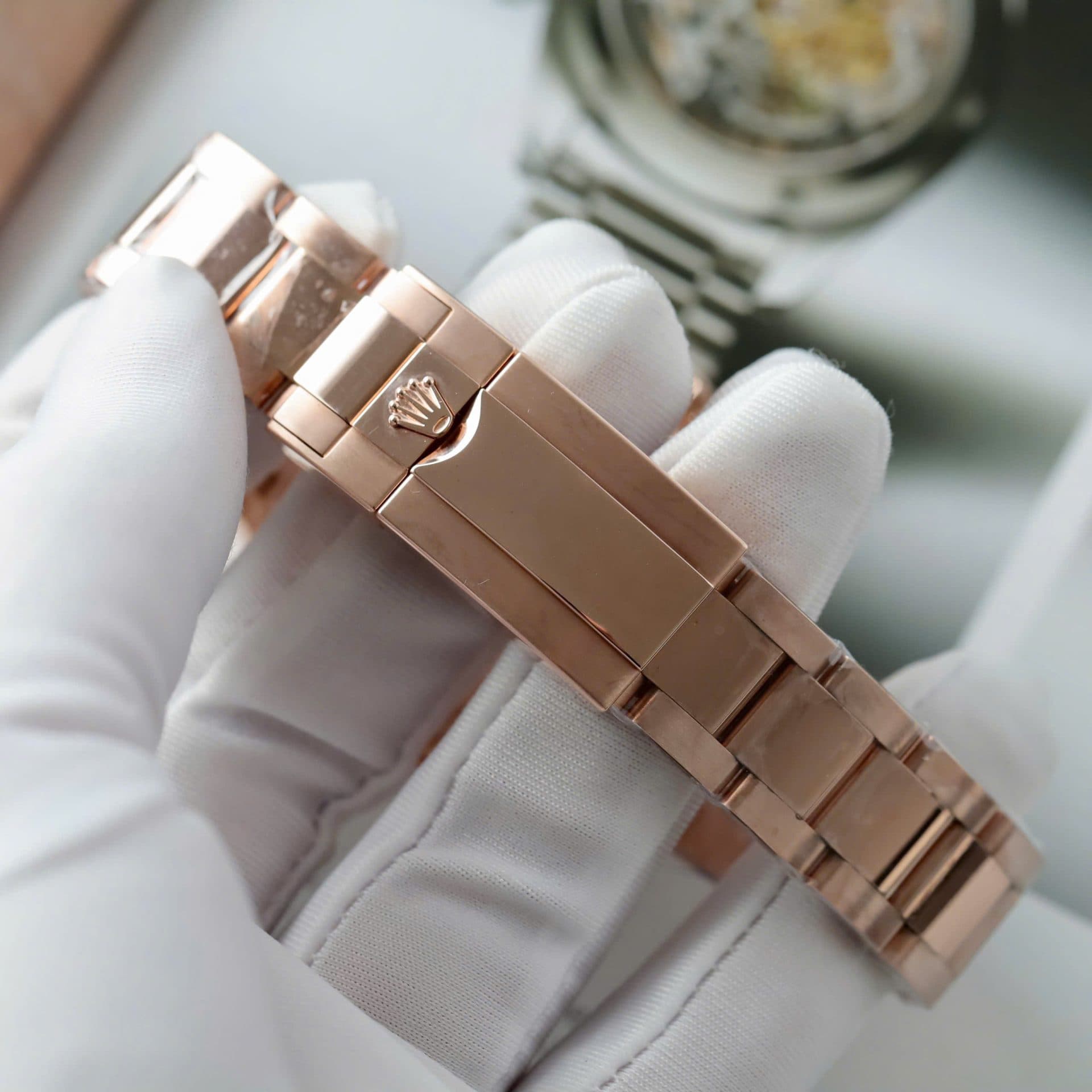 Dong-Ho-Rolex-Daytona-Che-Tac-Boc-Vang-That-Bo-Chuyen-Dong-Calibre-4131-40mm-1-1
