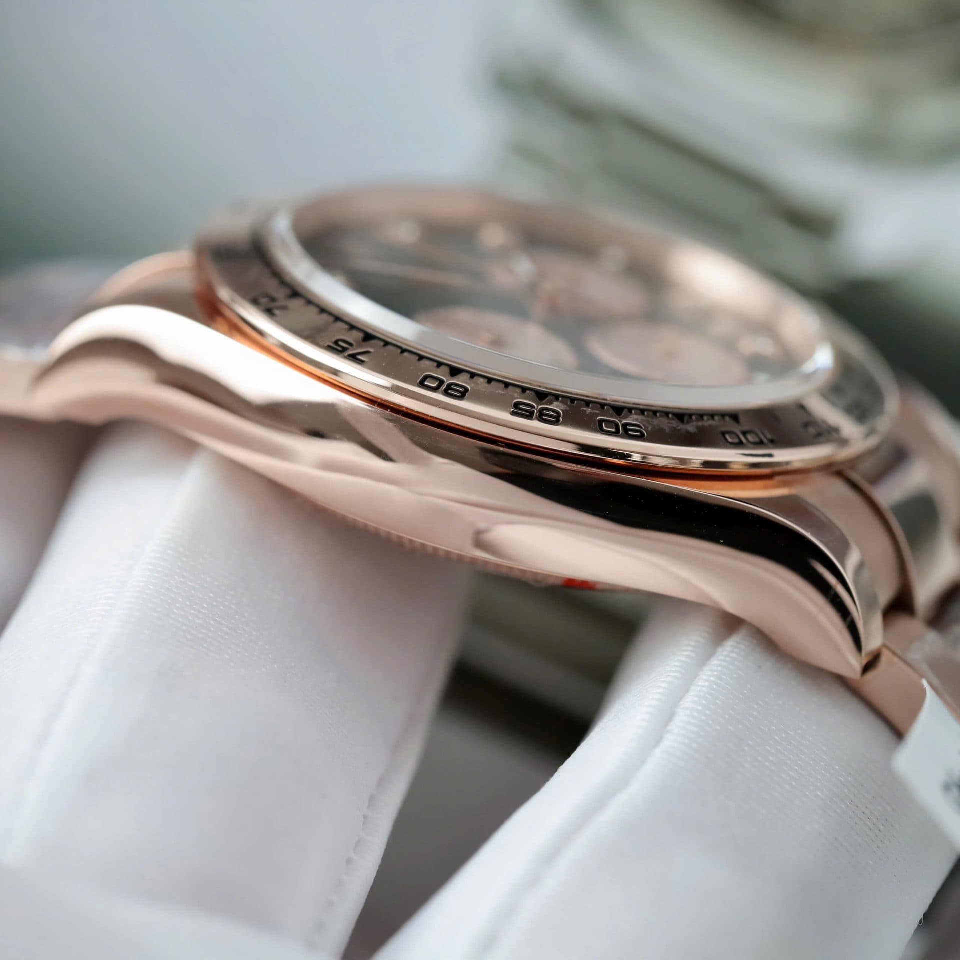 Dong-Ho-Rolex-Daytona-Che-Tac-Boc-Vang-That-Bo-Chuyen-Dong-Calibre-4131-40mm-9-1