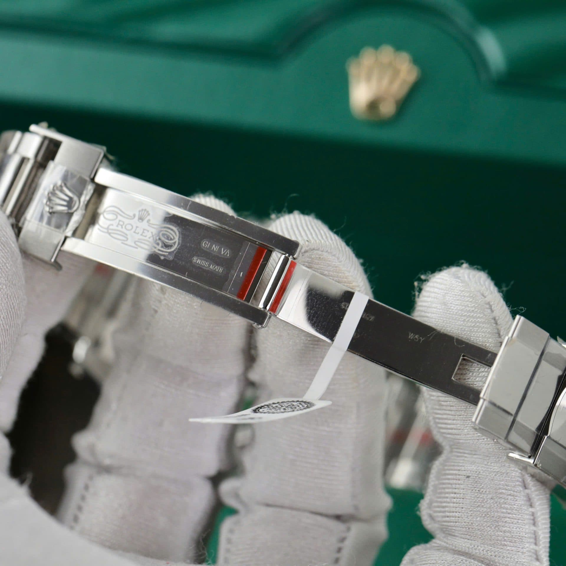 Dong-Ho-Rolex-Daytona-Che-Tac-Mat-Kham-Xa-Cu-Tim-Coc-So-Kim-Cuong-Moissanite-40mm-1-1